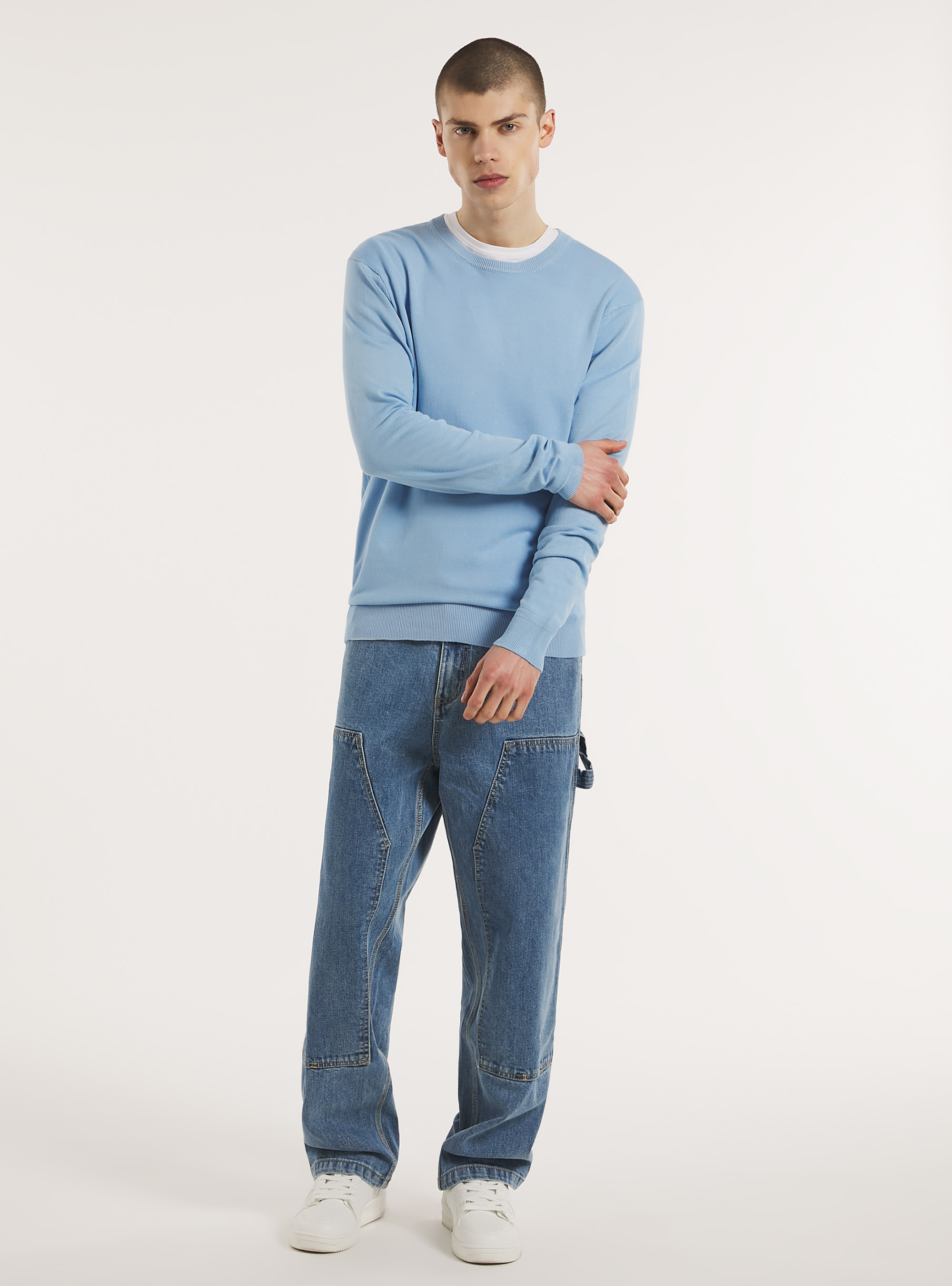 Round-neck pullover made of sustainable viscose Ecovero, AZ3 AZURE LIGHT