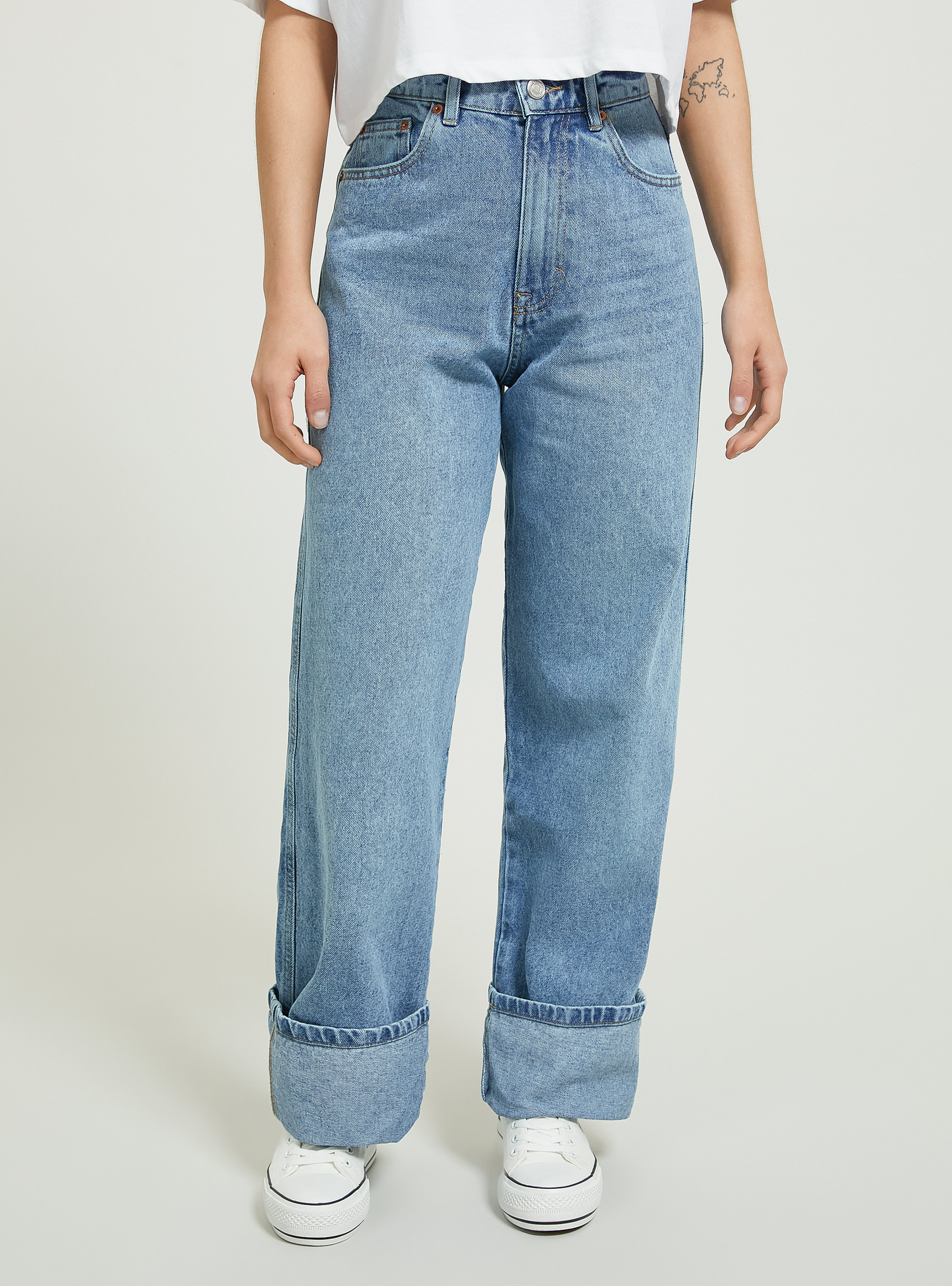 Regular Fit Jeans with Pleat, D006 AZURE