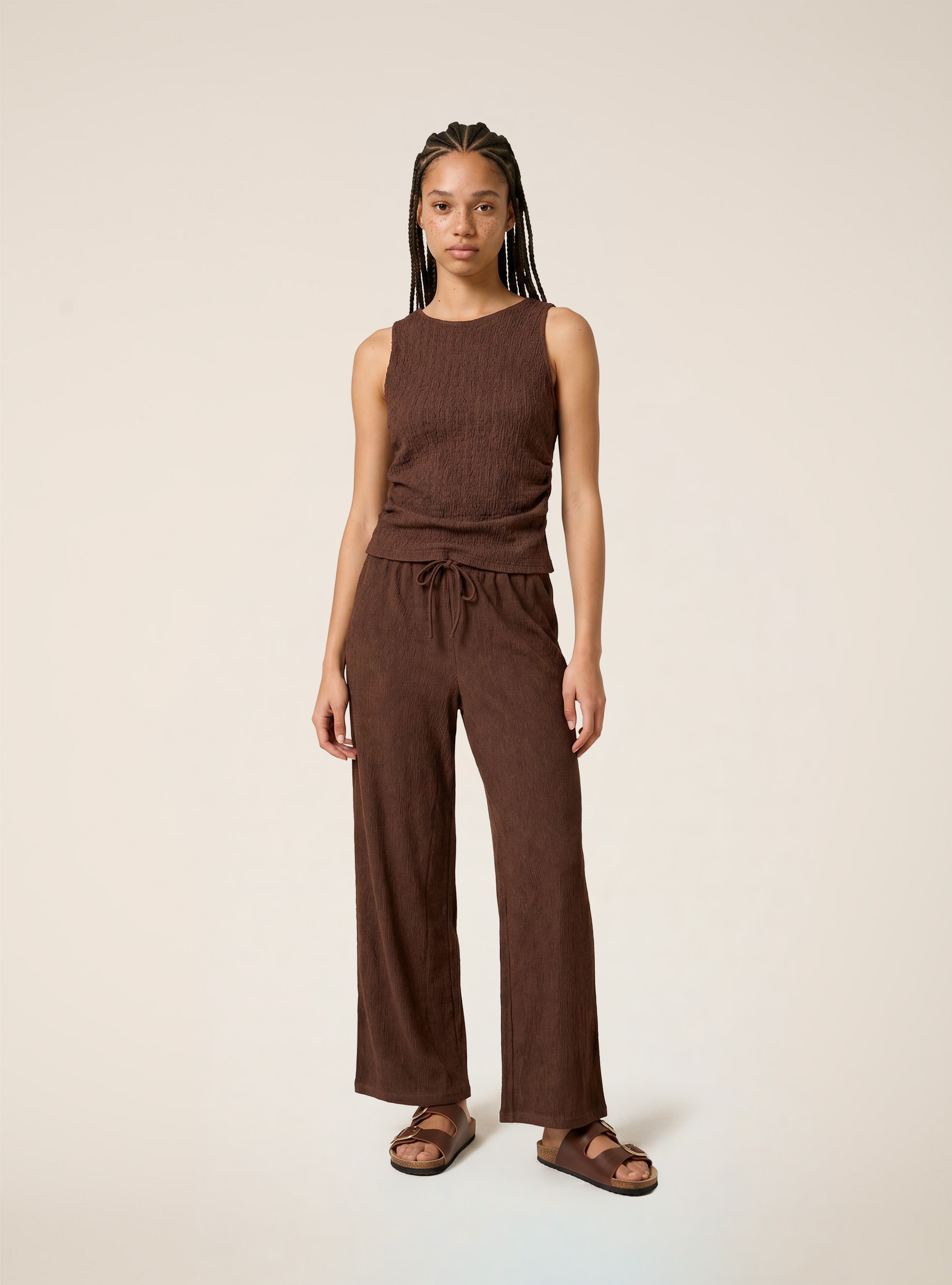T-shirt maniche ad alette texturizzata, BR1 BROWN DARK