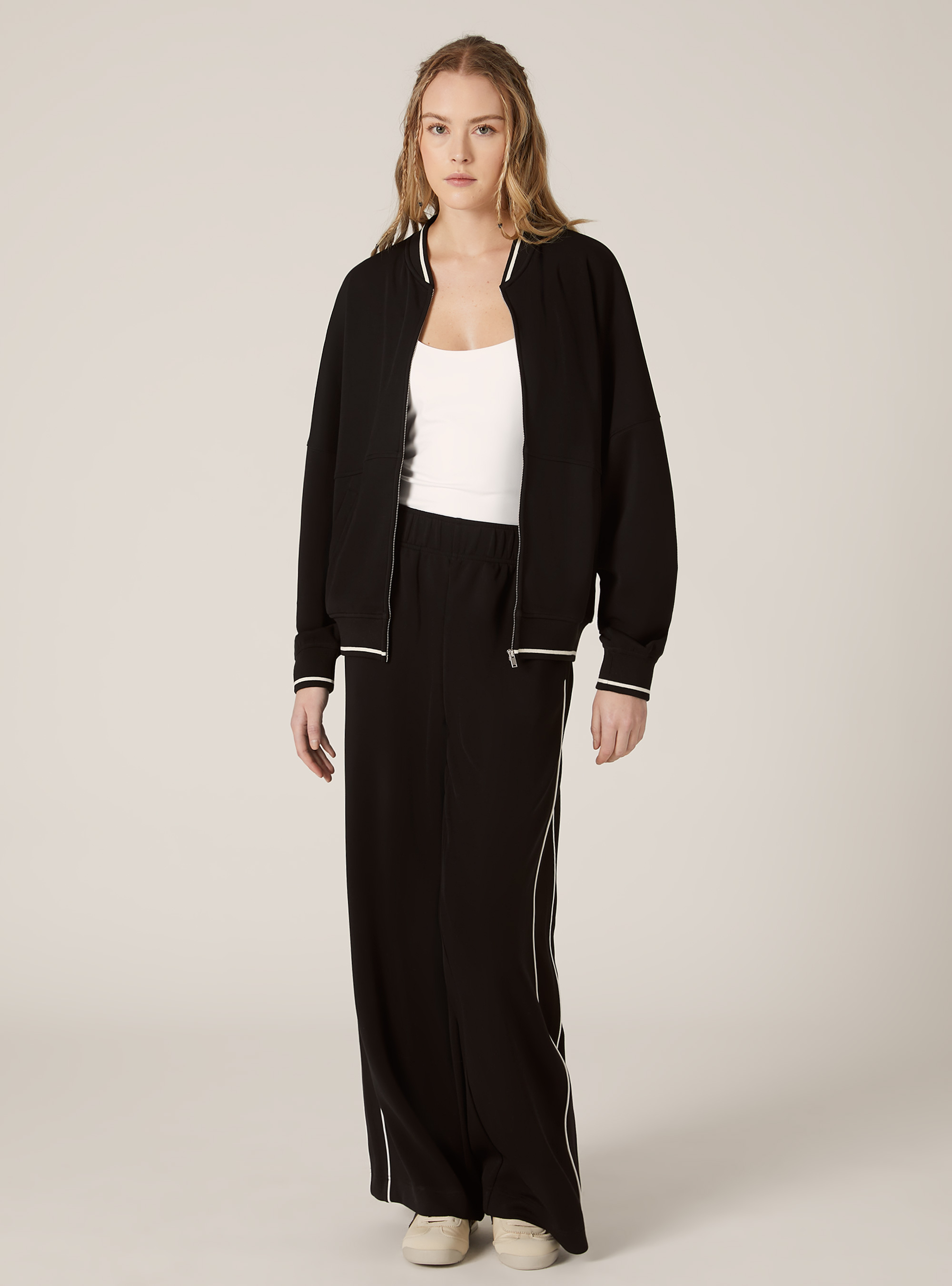 Soft touch wide leg joggers, BK1 BLACK