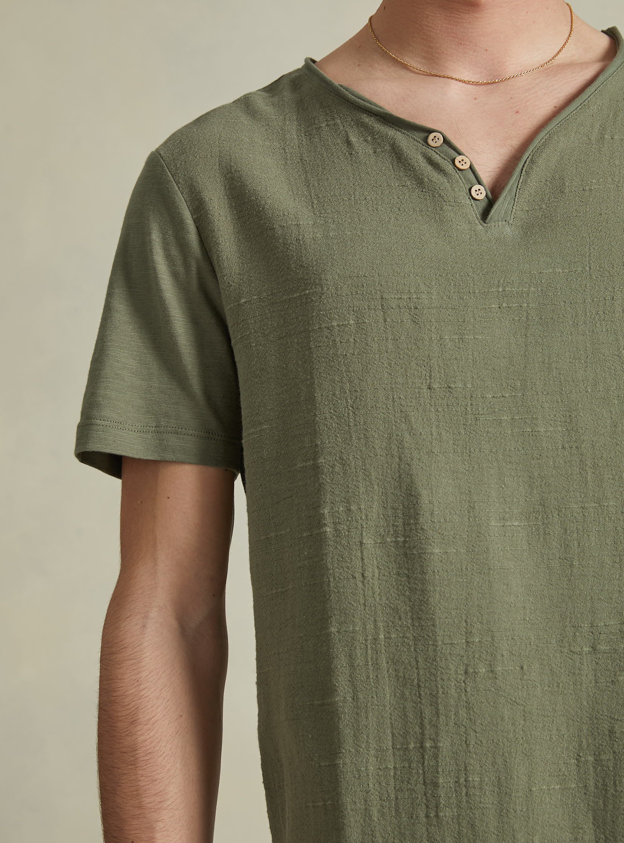 Linen blend V-neck T-shirt, KY2 KAKY MEDIUM