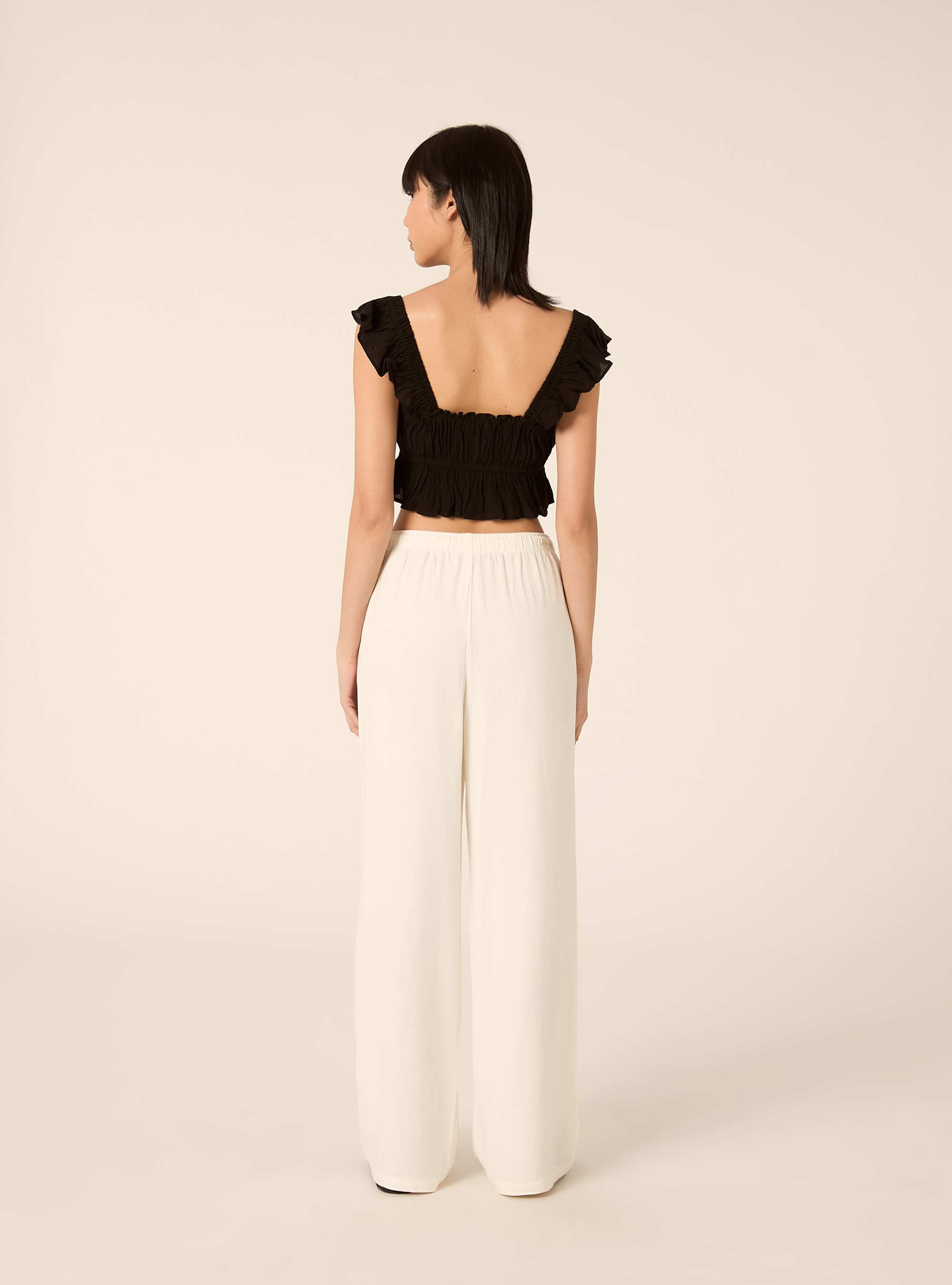 Top in crepe con volant, BK1 BLACK