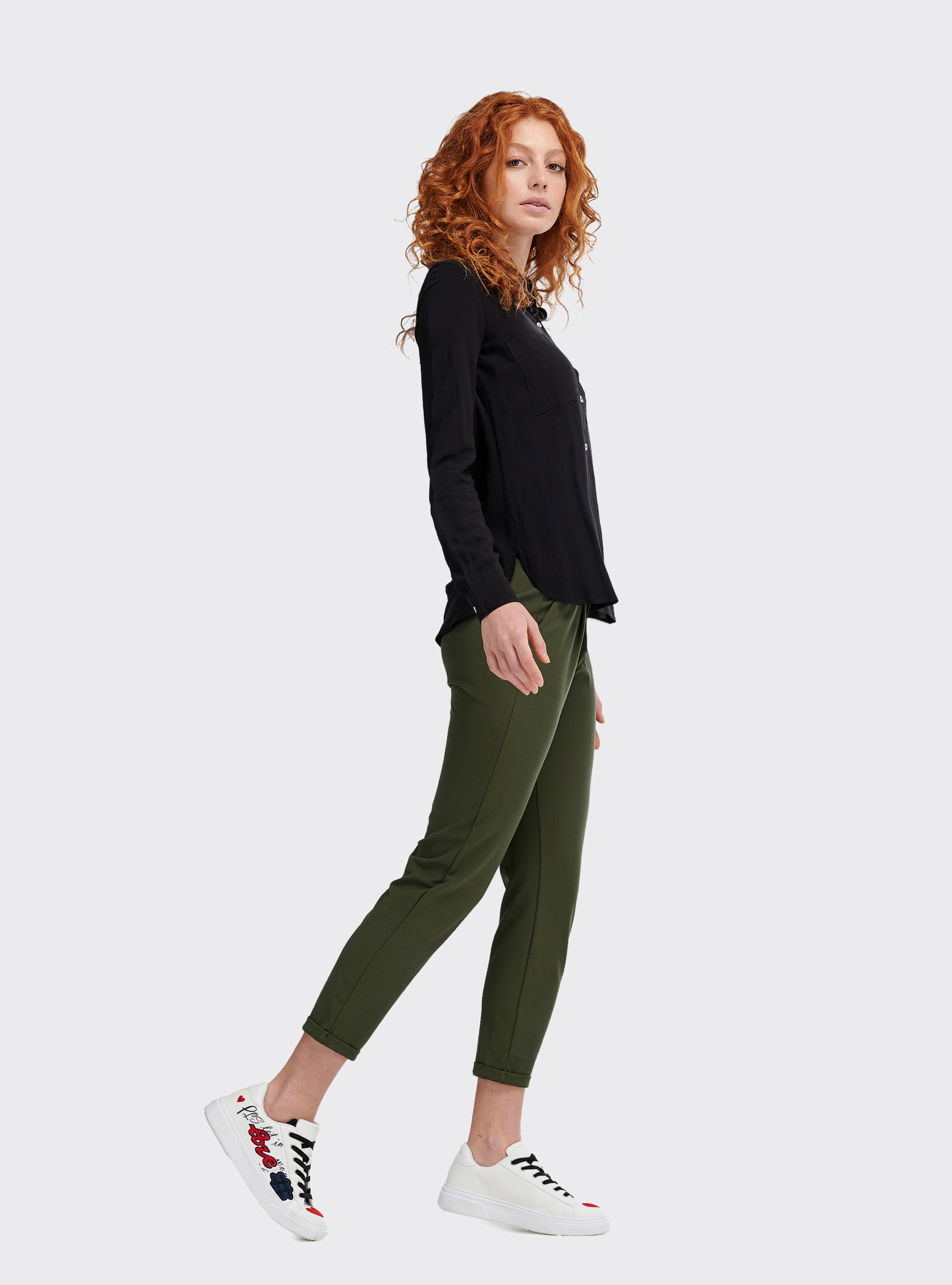 Chino trousers with a contrast belt, C6631 KAKY
