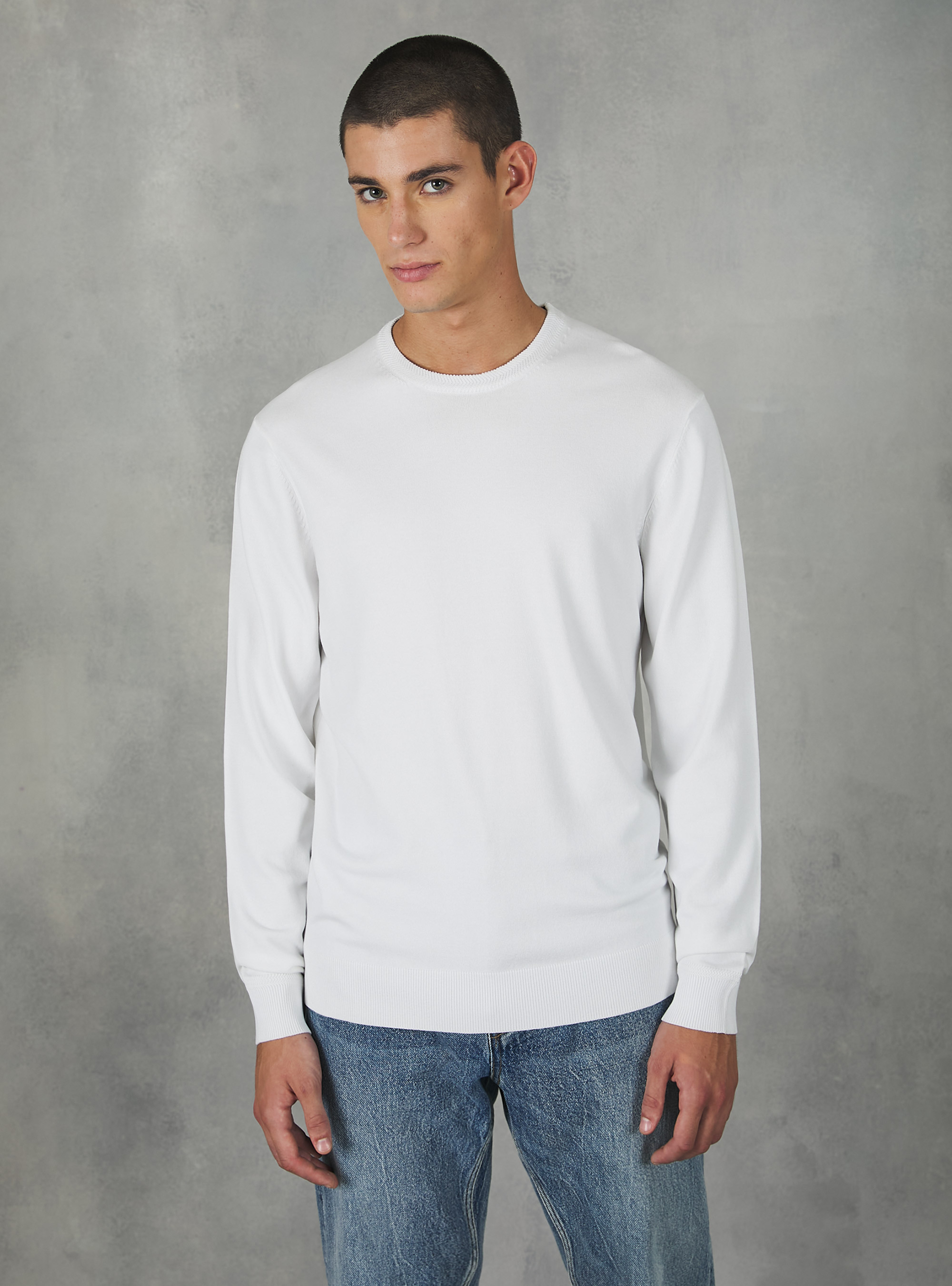 Round-neck pullover made of sustainable viscose Ecovero, CR2 CREAM MEDIUM