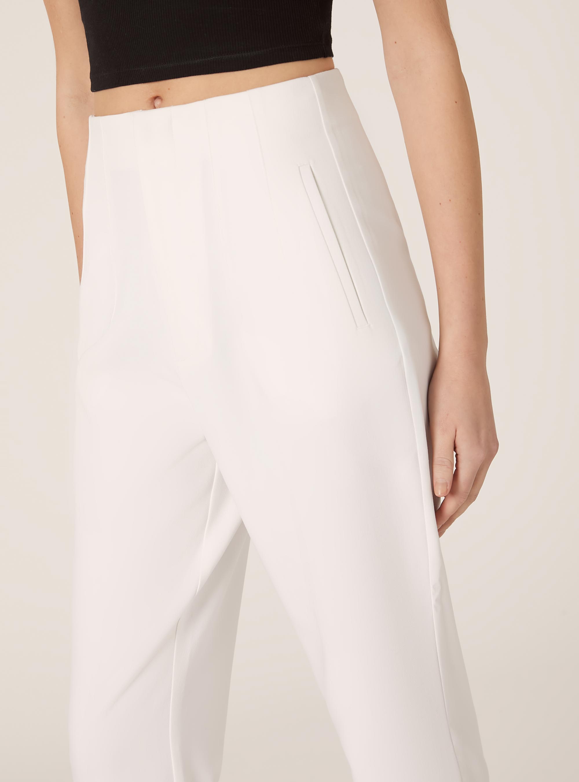 Plain-coloured trousers with pleats, WH1 OFF WHITE
