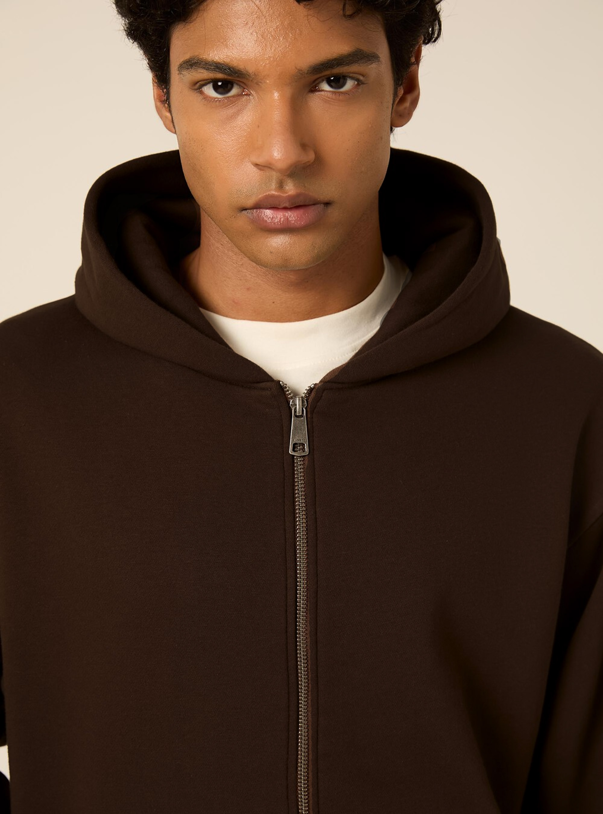 Sudadera con capucha y cremallera corte boxy, BR1 BROWN DARK