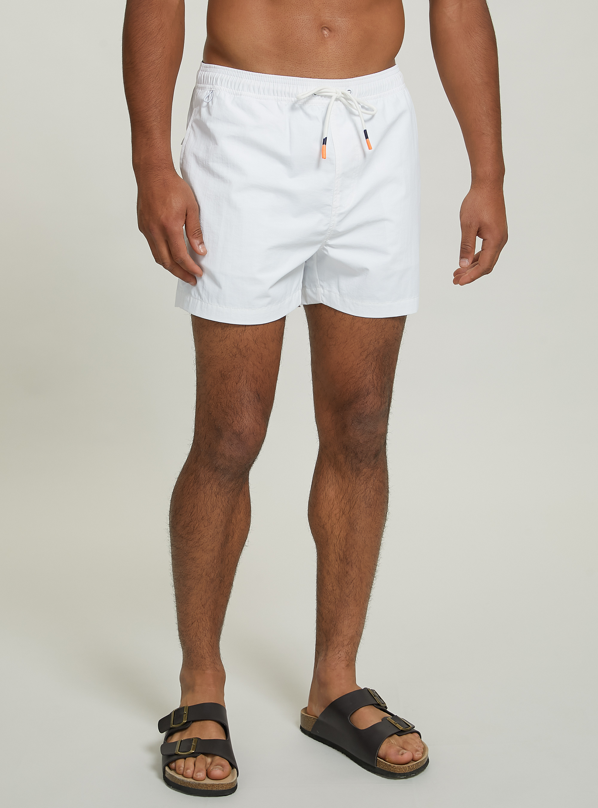 Maillot de bain uni avec broderie et poche arri&egrave;re, WH1 OFF WHITE