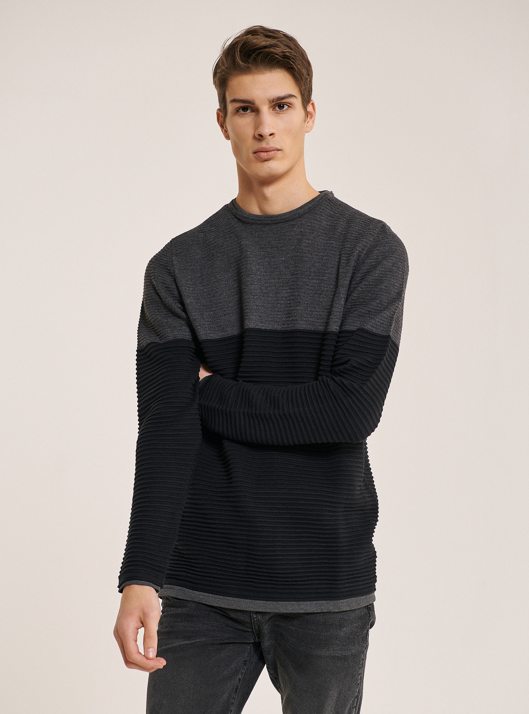Rolling neck pullover with t-shirt details, GREY MELANGE