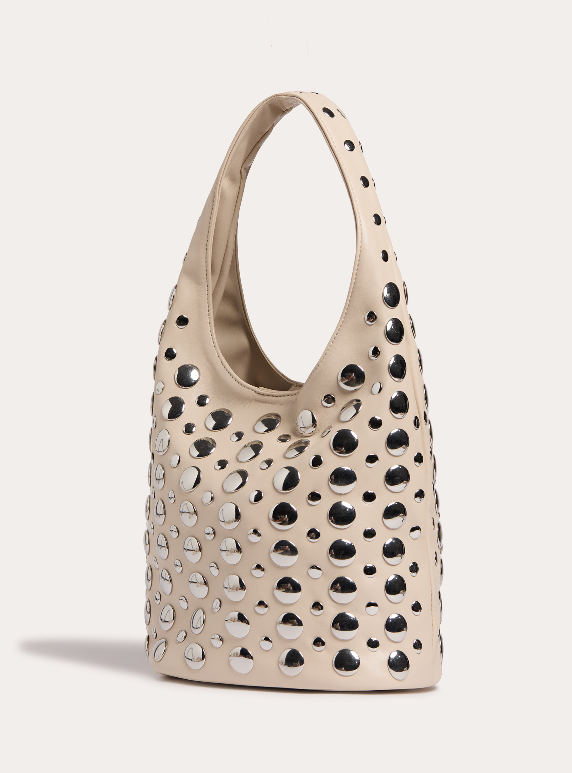 Borsa a secchiello con borchie, CR3 CREAM LIGHT