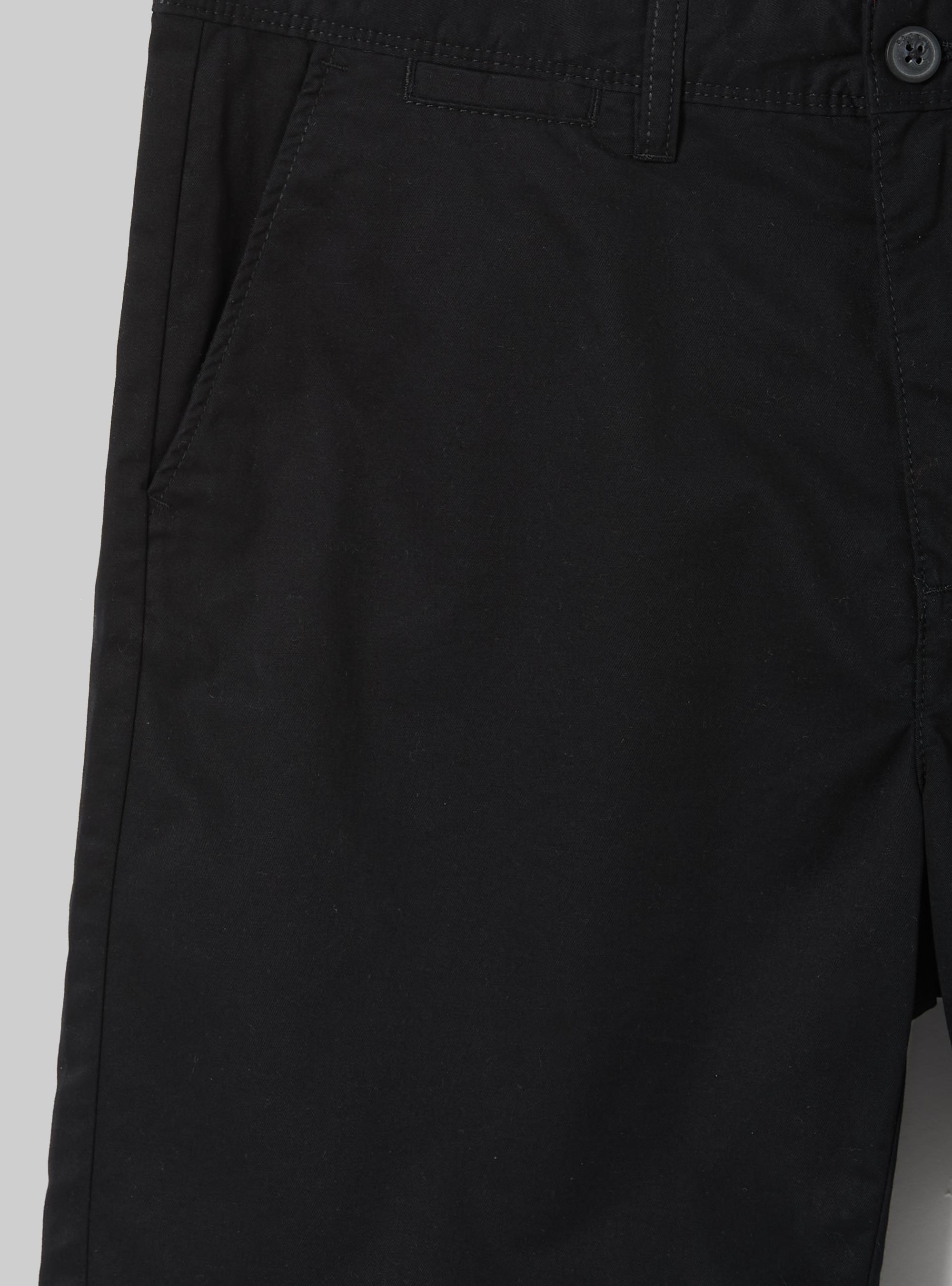 Bermudas de sarga de ajuste liso, BK1 BLACK