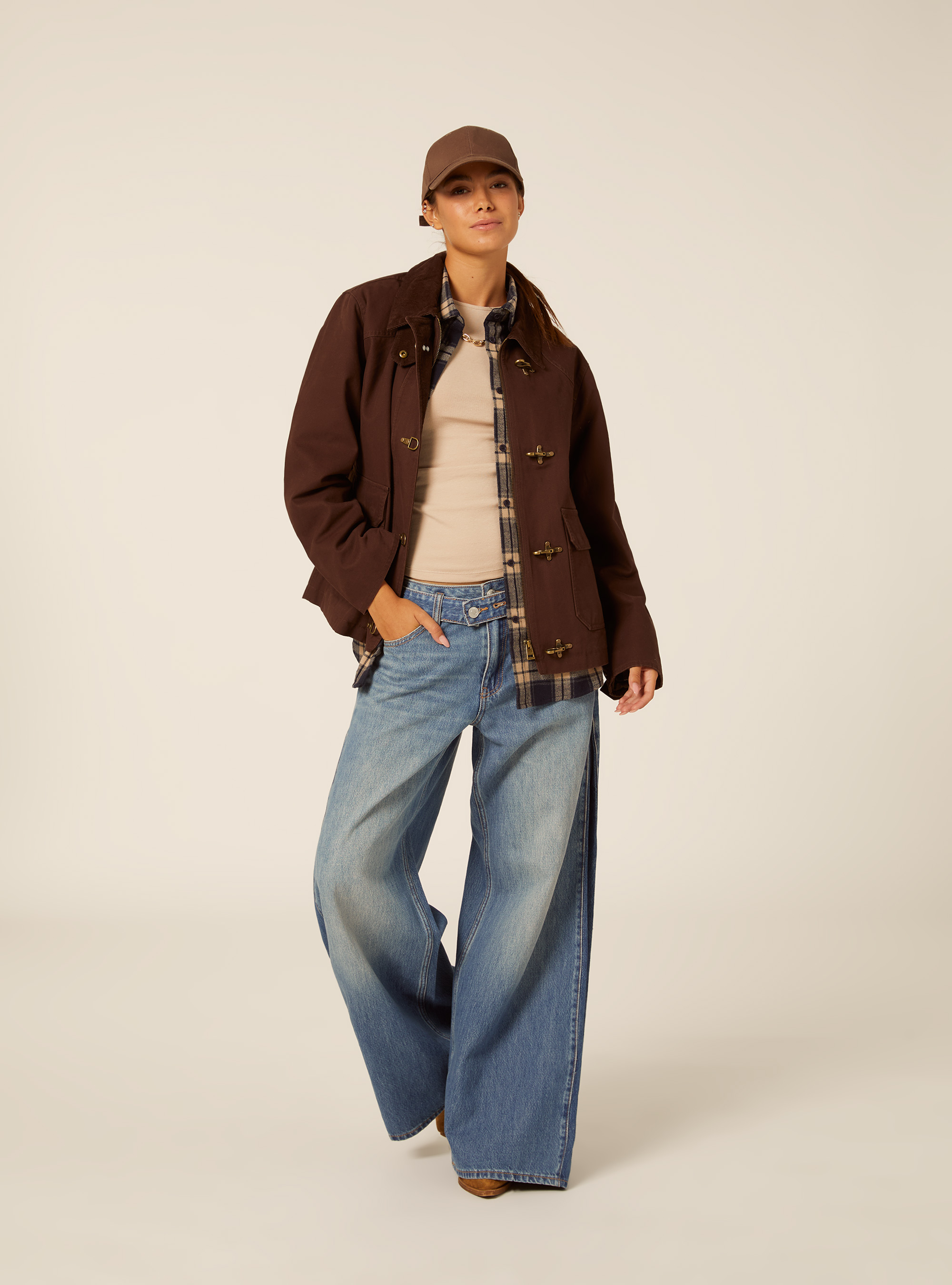 Chaqueta con cuello de pana y cierres de gancho, BR2 BROWN MEDIUM