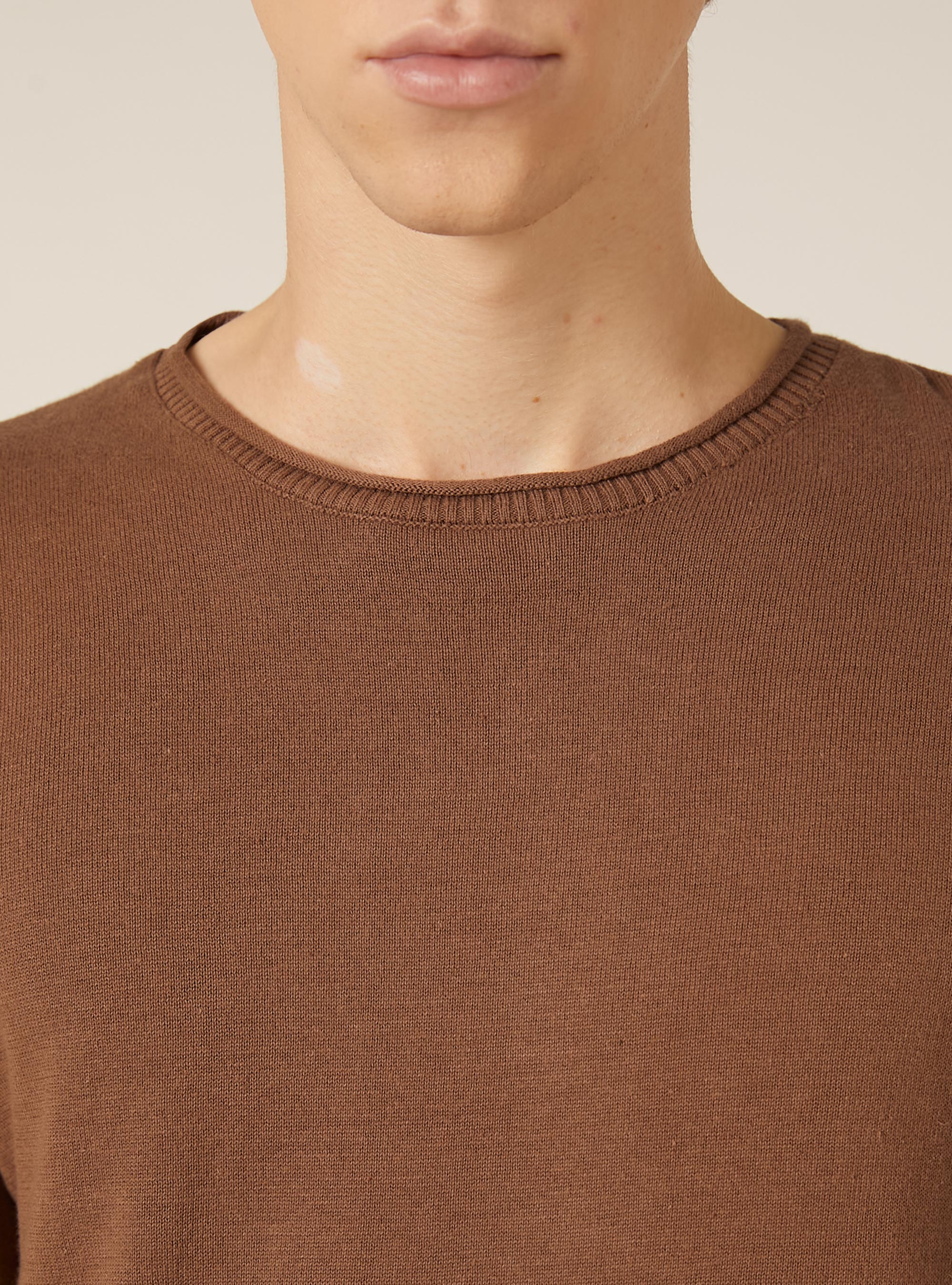 Raw cut pullover with roll neck, BR3 BROWN LIGHT