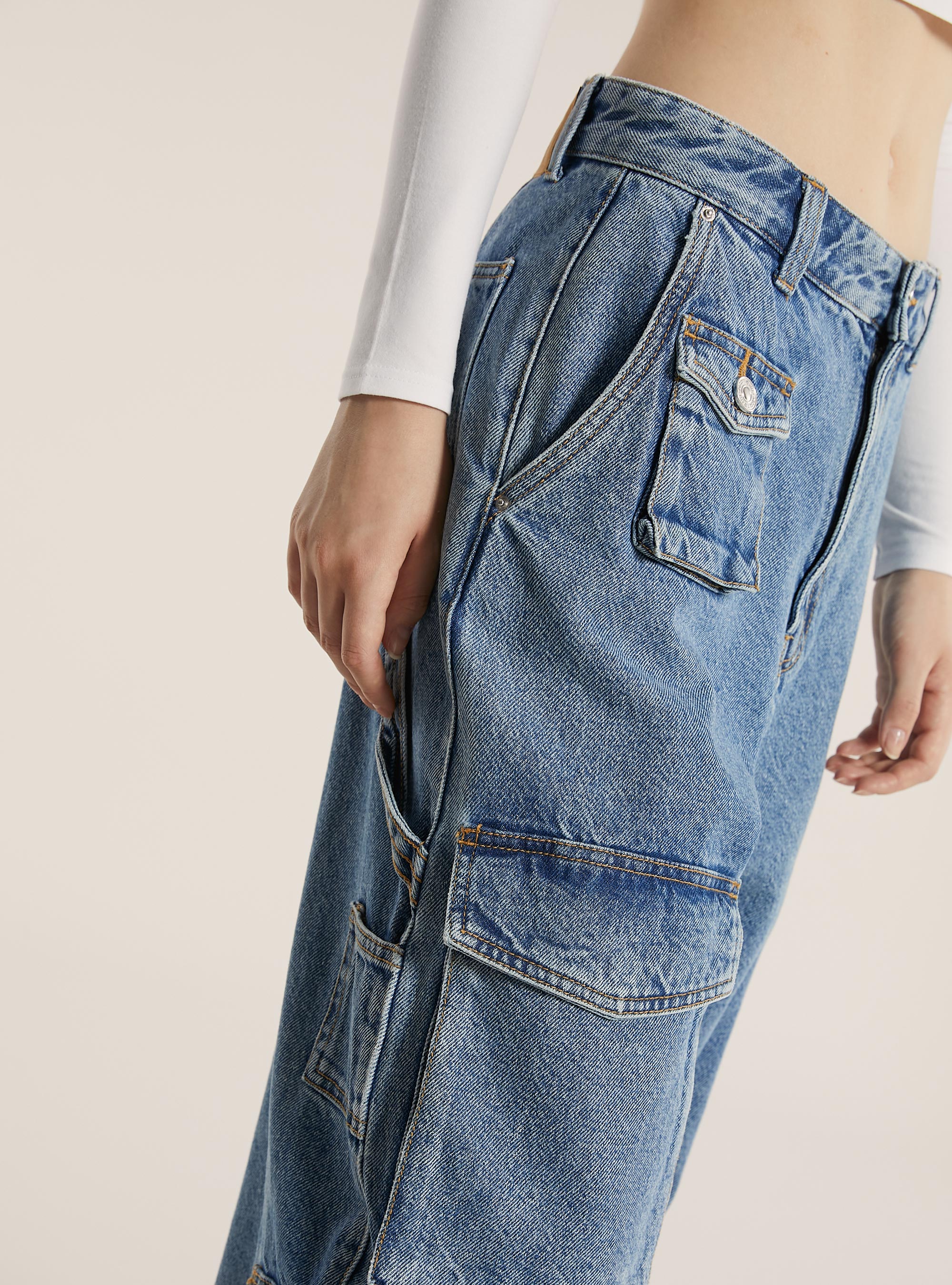 Multi-Cargo-Comfort-Fit-Jeans, D006 AZURE