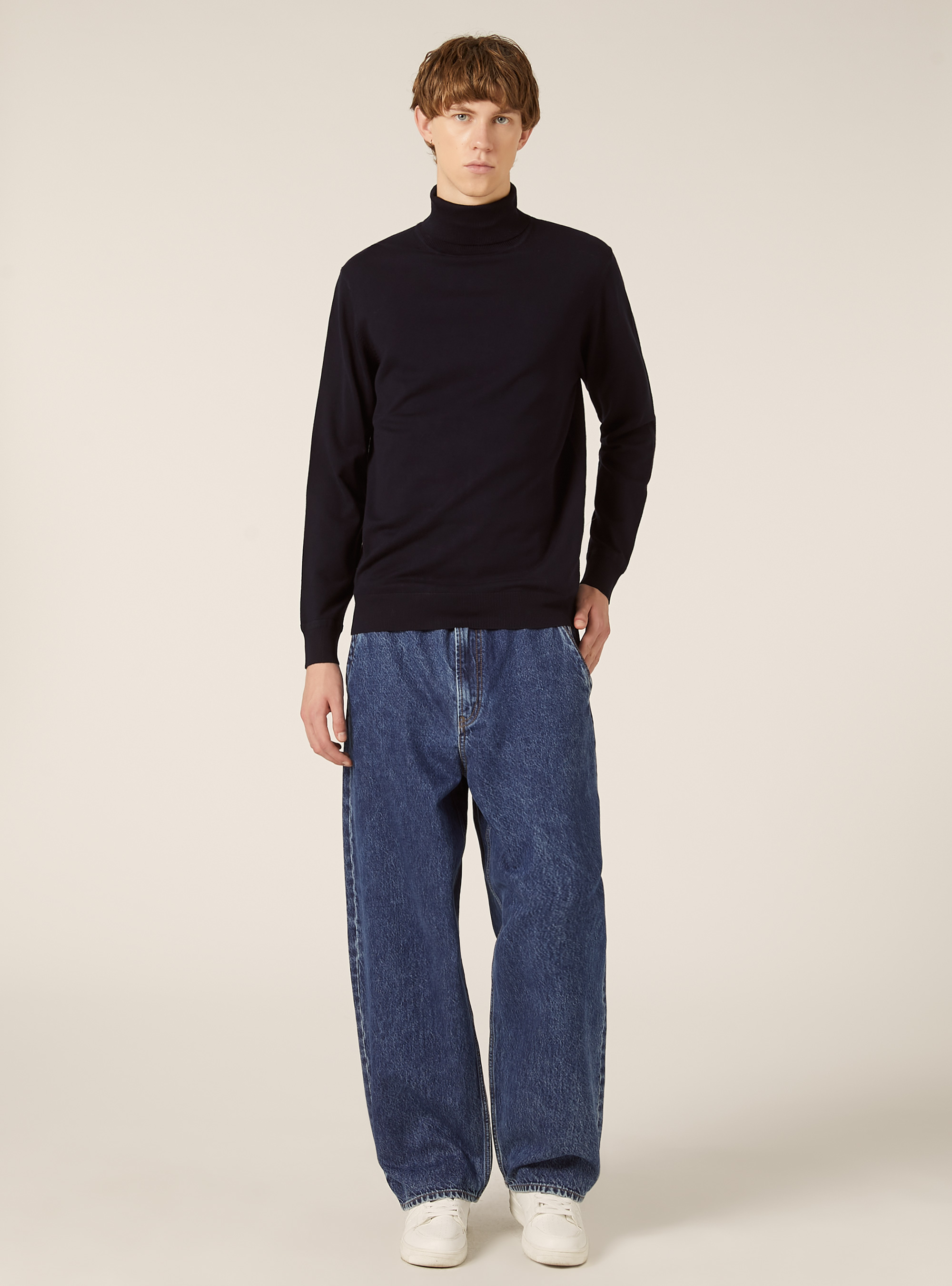 Jersey de cuello alto en viscosa suave, NA1 NAVY DARK