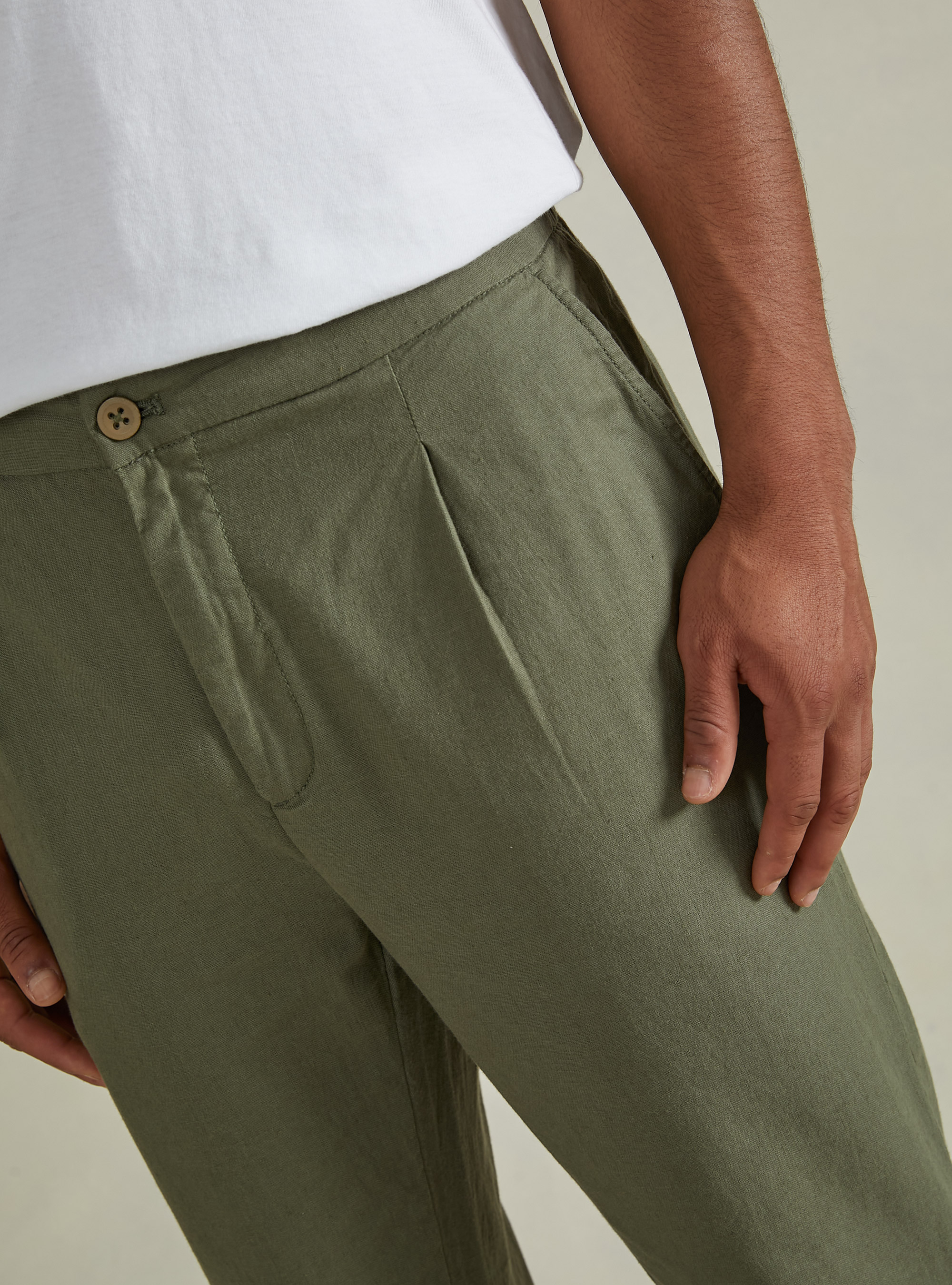 Pantalon en lin m&eacute;lang&eacute; avec pinces, KY2 KAKY MEDIUM