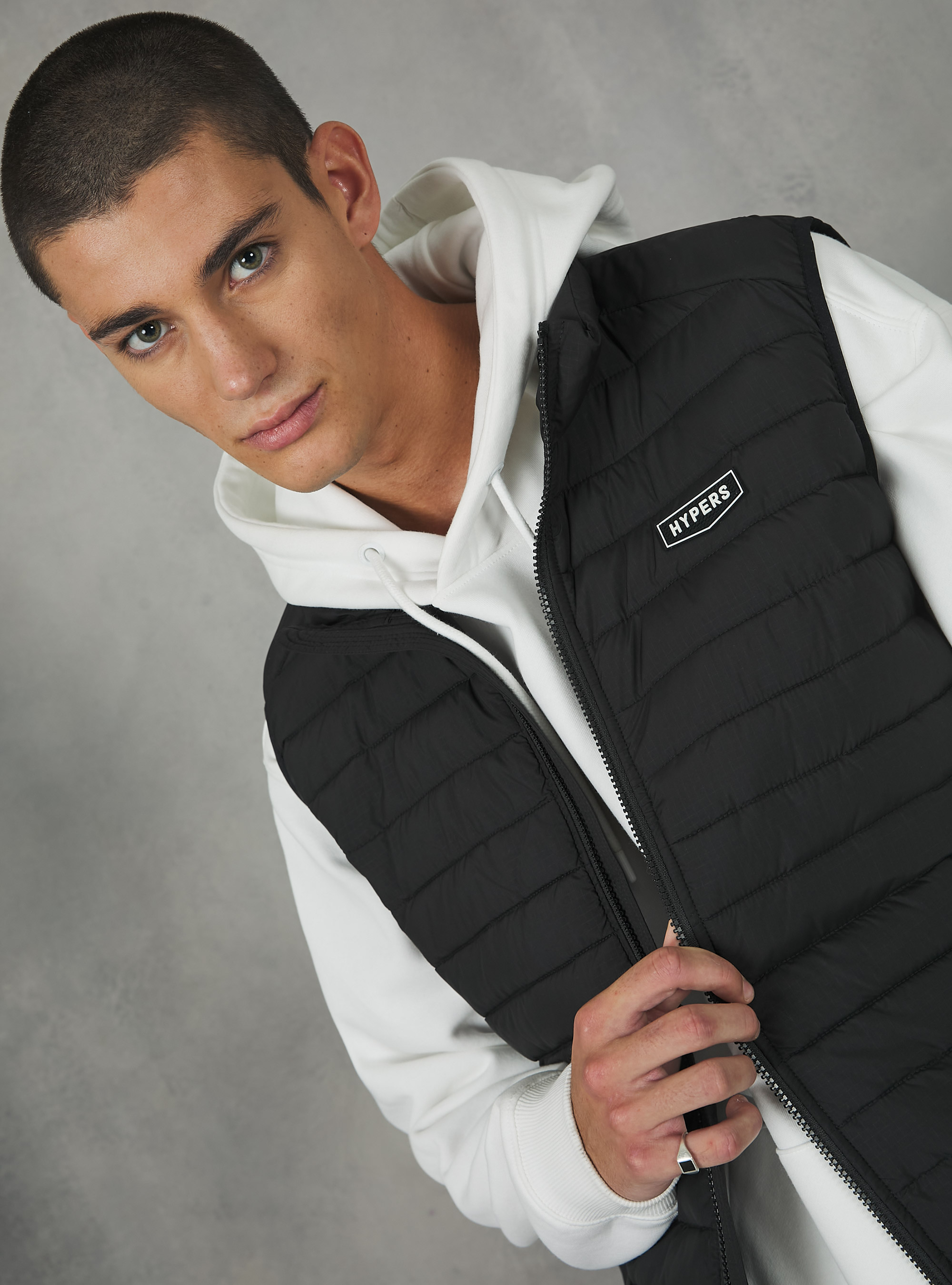 ジャケット・アウター YOKE 23AW QUILTING PADDED VEST YOKE | QULTING PADDED VEST(BLACK) | キルティングパデッド