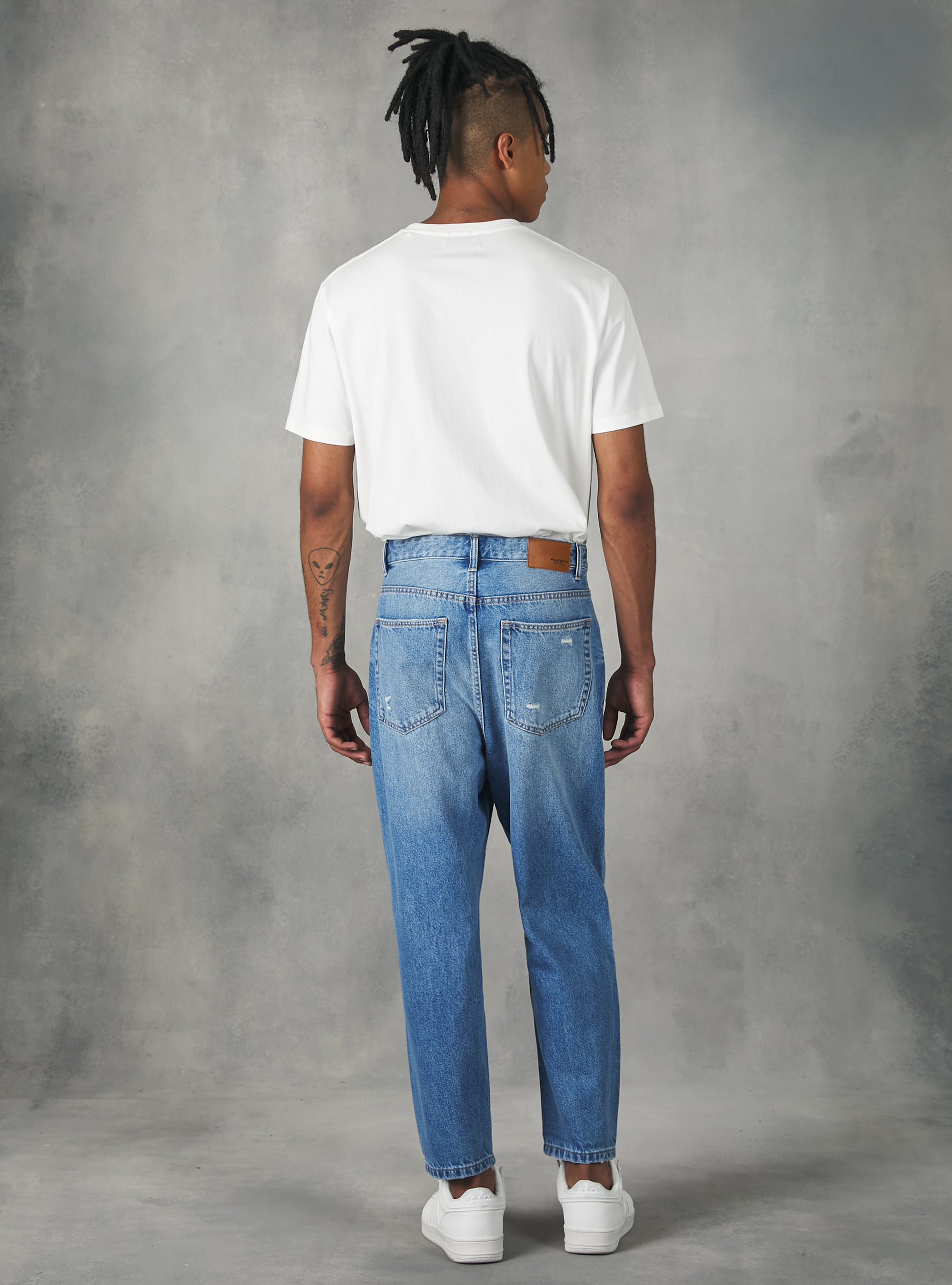 Loose-fit jeans with tears, D003 MEDIUM BLUE