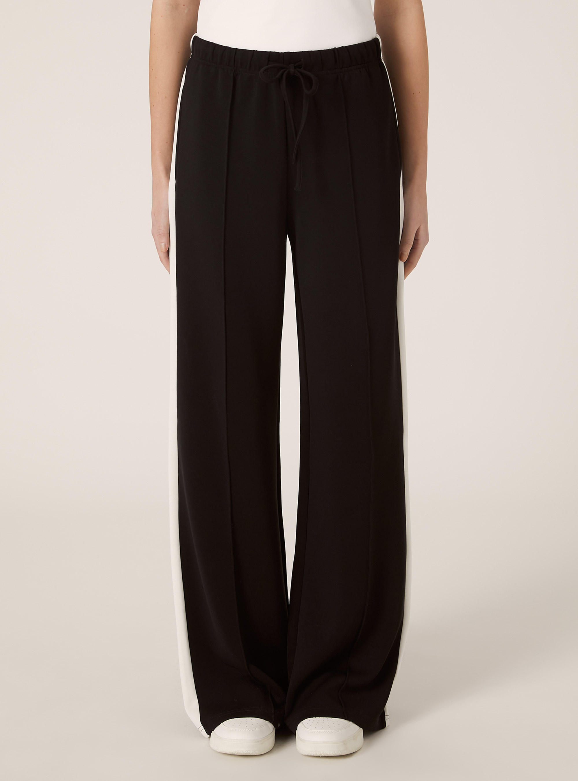 Wide leg soft touch trousers, BK1 BLACK