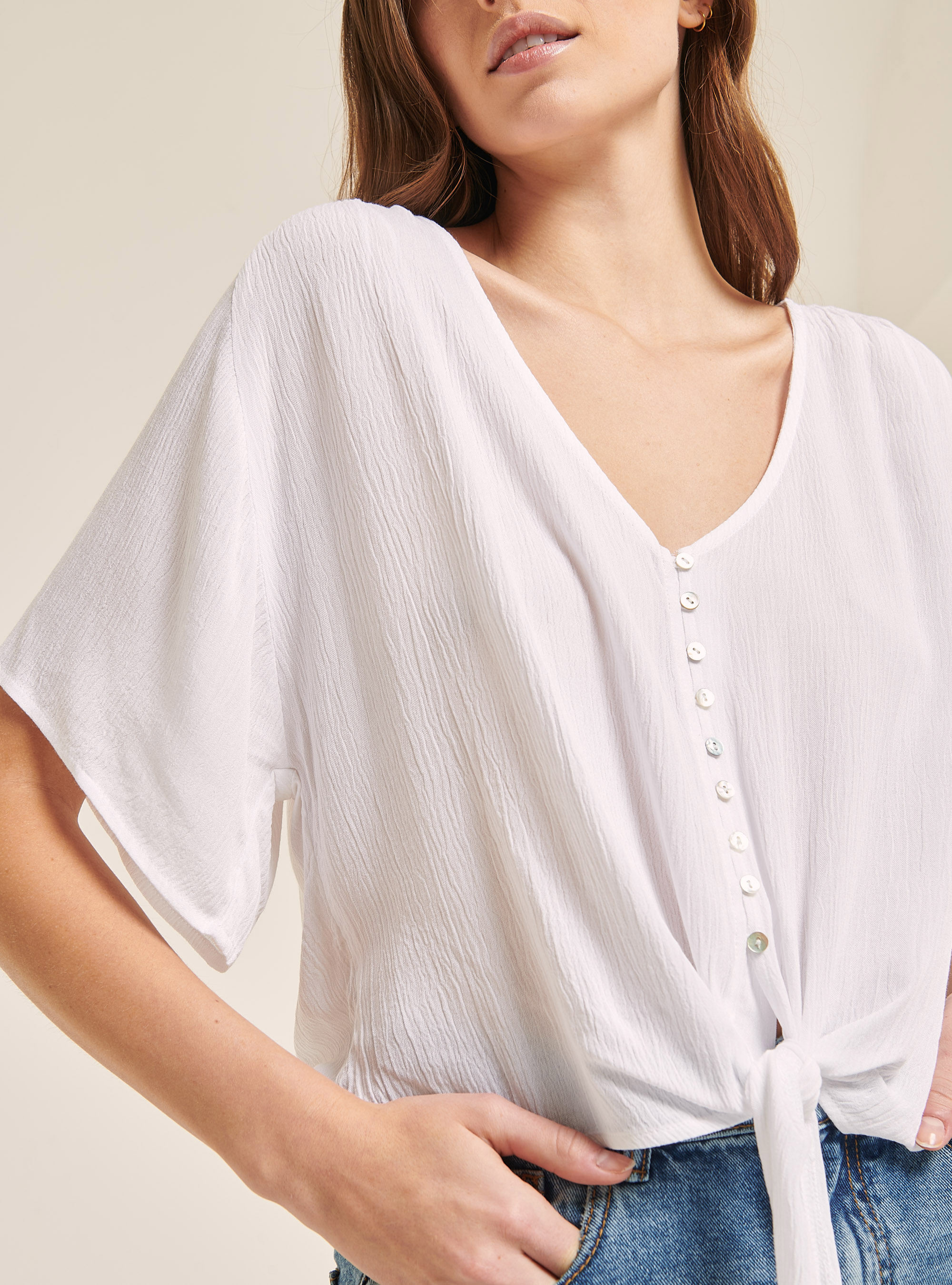 Blusa cuello v solo color, BLANCO