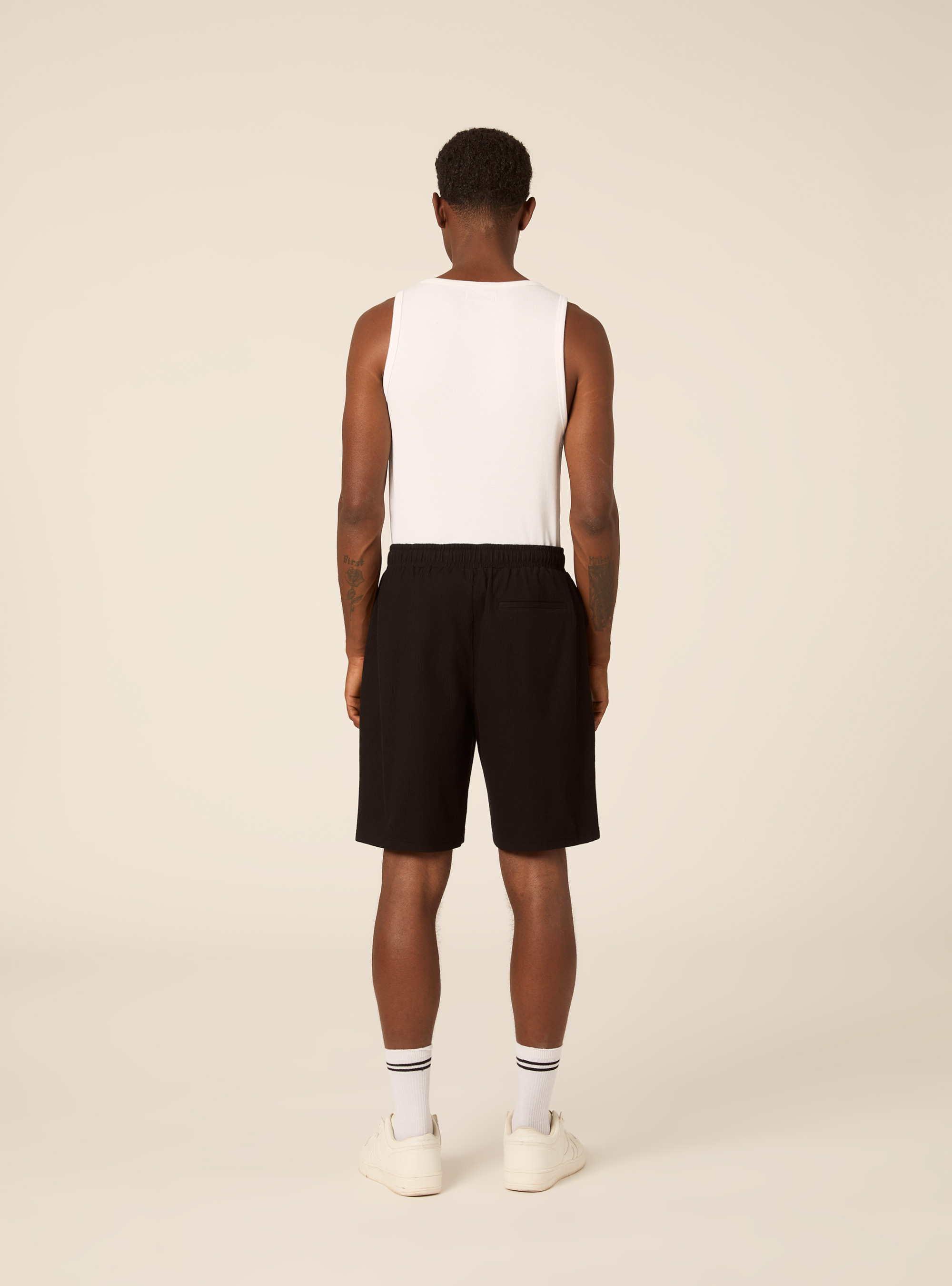 Bermuda con elastico in vita  in maglia a coste, BK1 BLACK