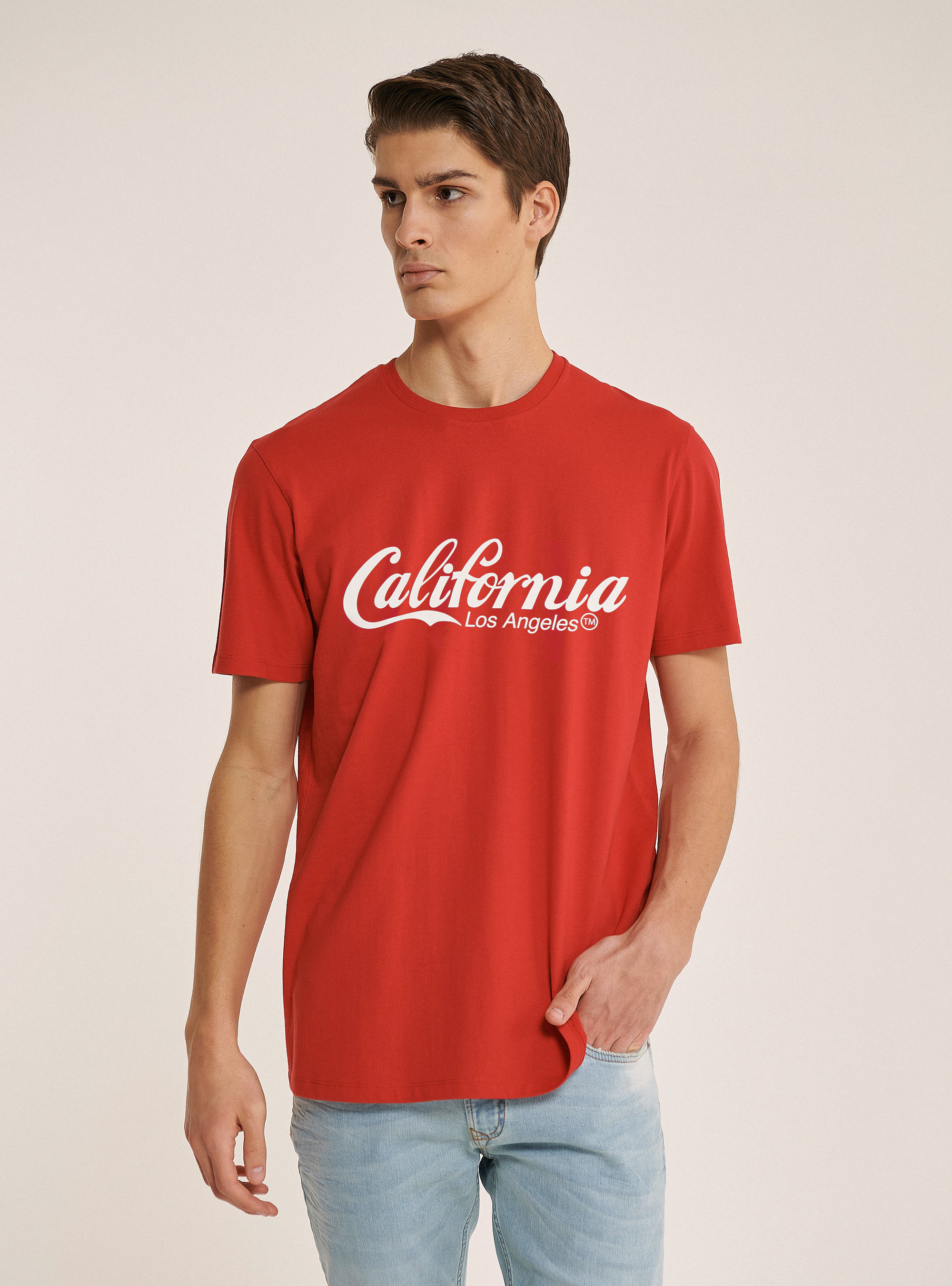 T-shirt en coton avec impression du lettrage ''California''., C3393 RED