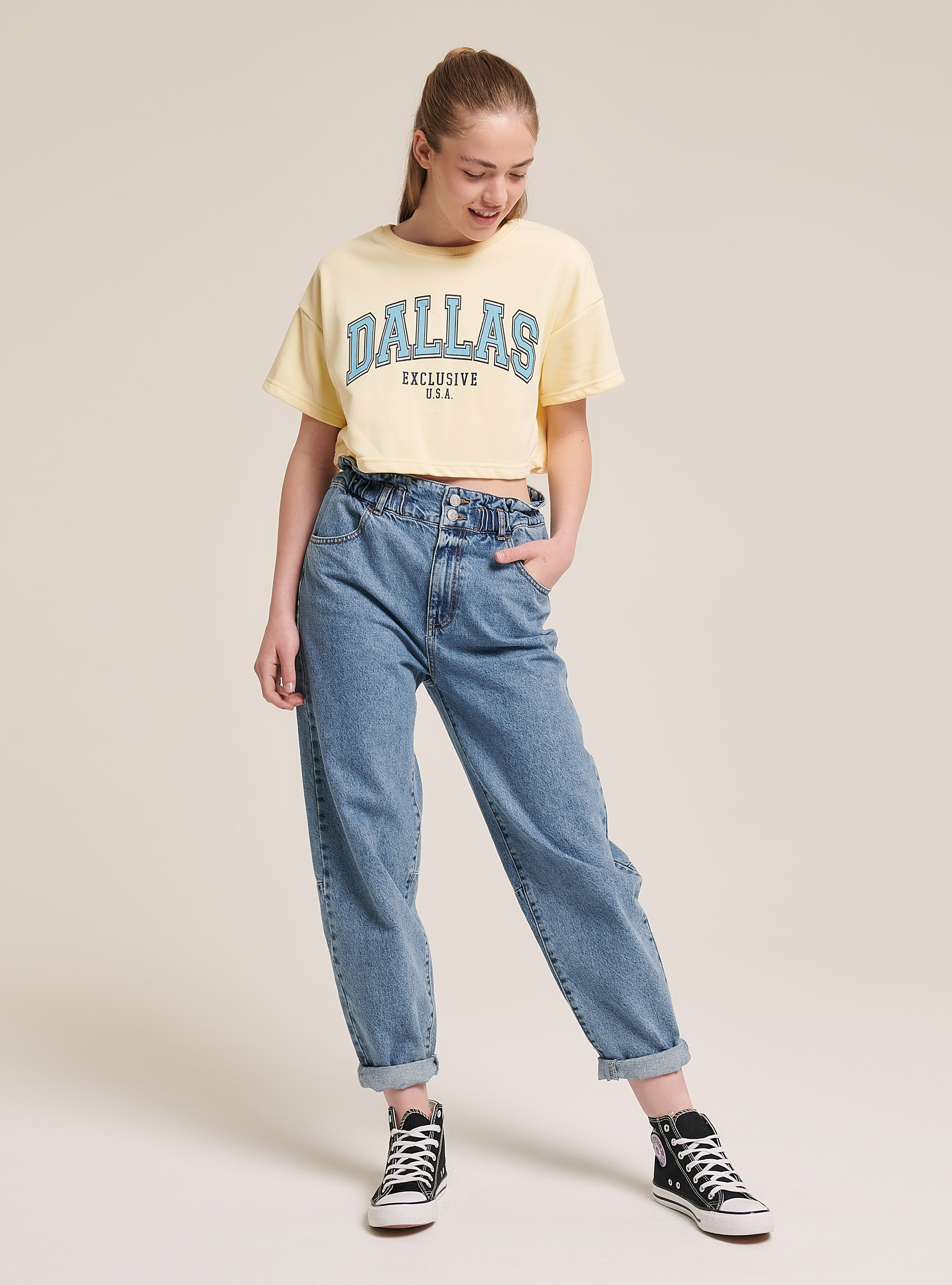 Short-sleeved college crop sweatshirt with lettering print, C7757 YELLOW