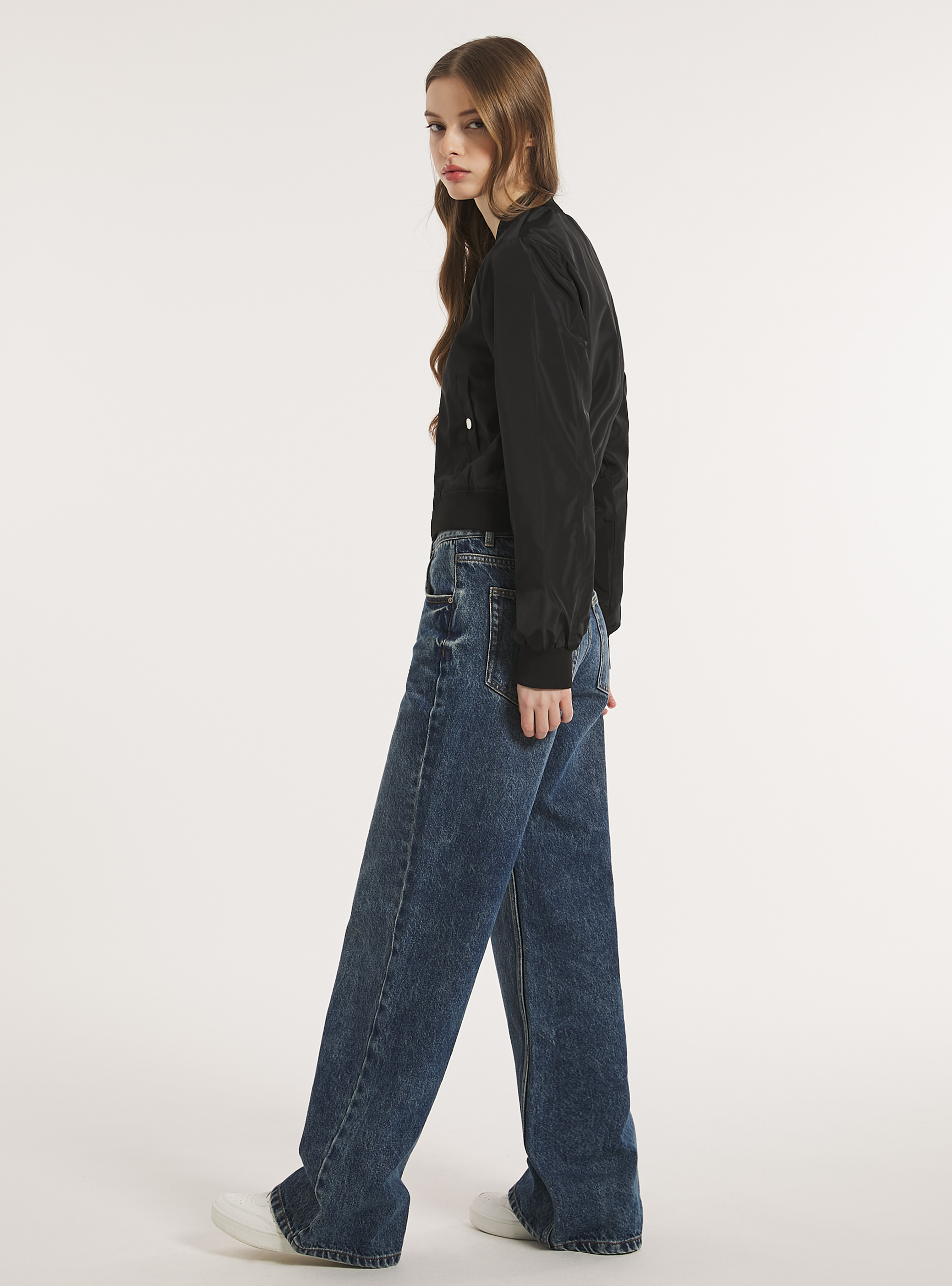 Shiny cropped bomber jacket, BK1 BLACK