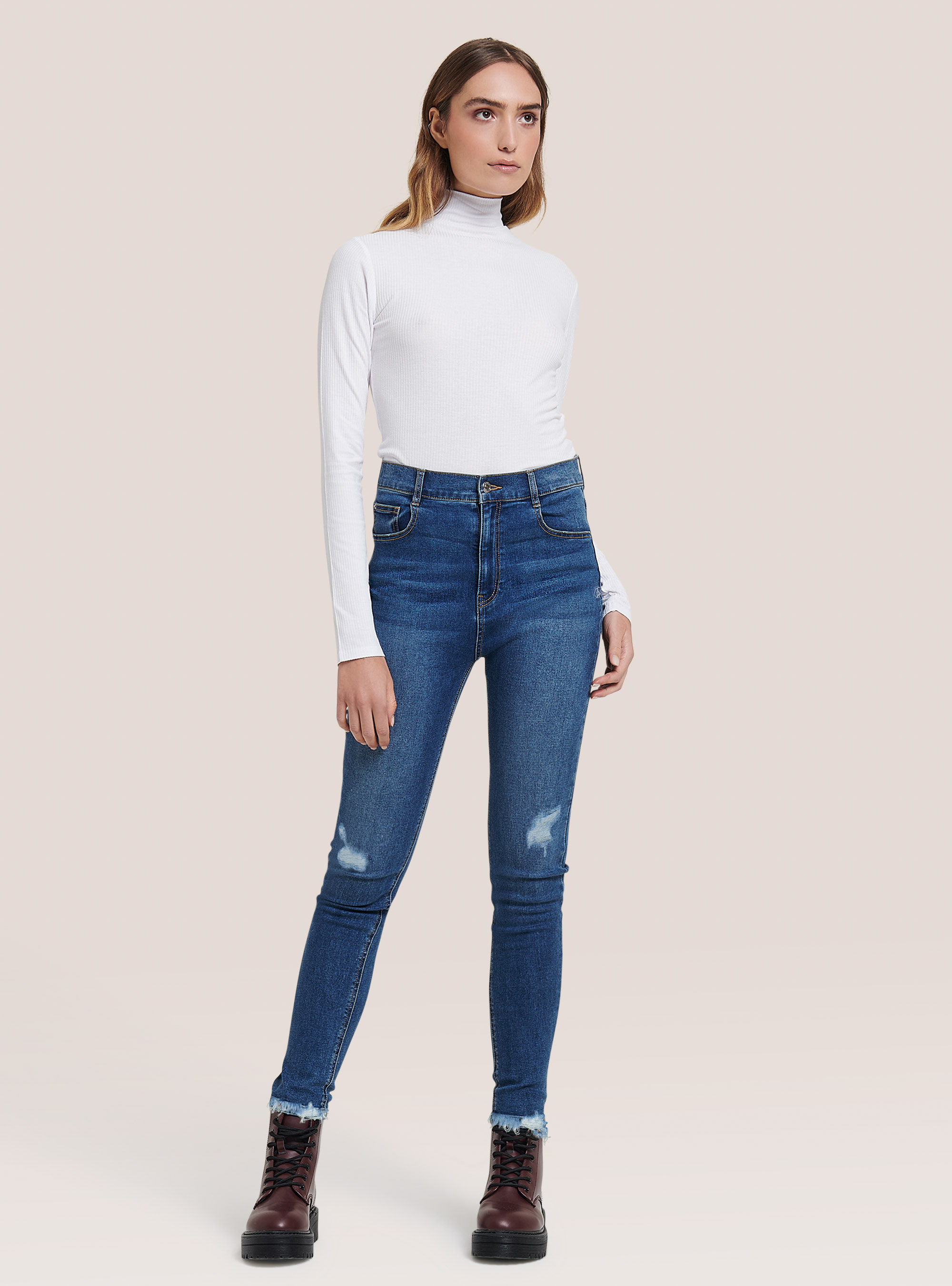 Low-waisted skinny jeans in stretch 