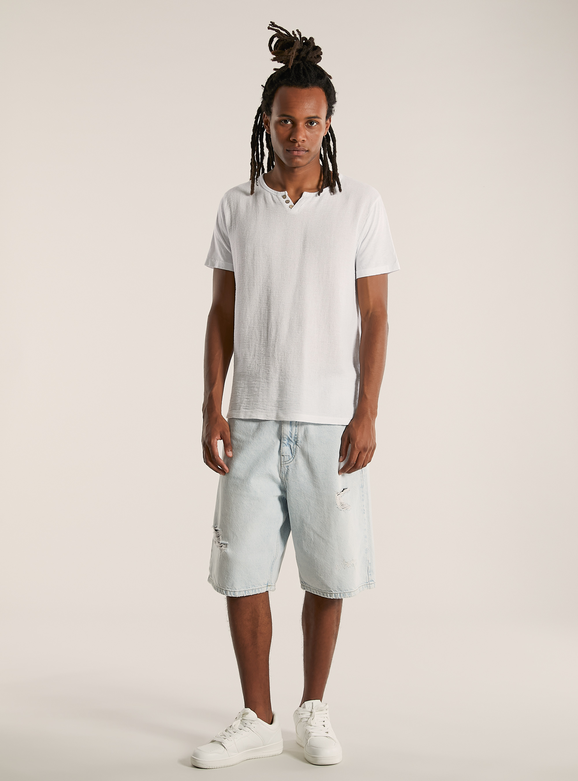 Linen blend T-shirt with v-neck and buttons, WH2 WHITE