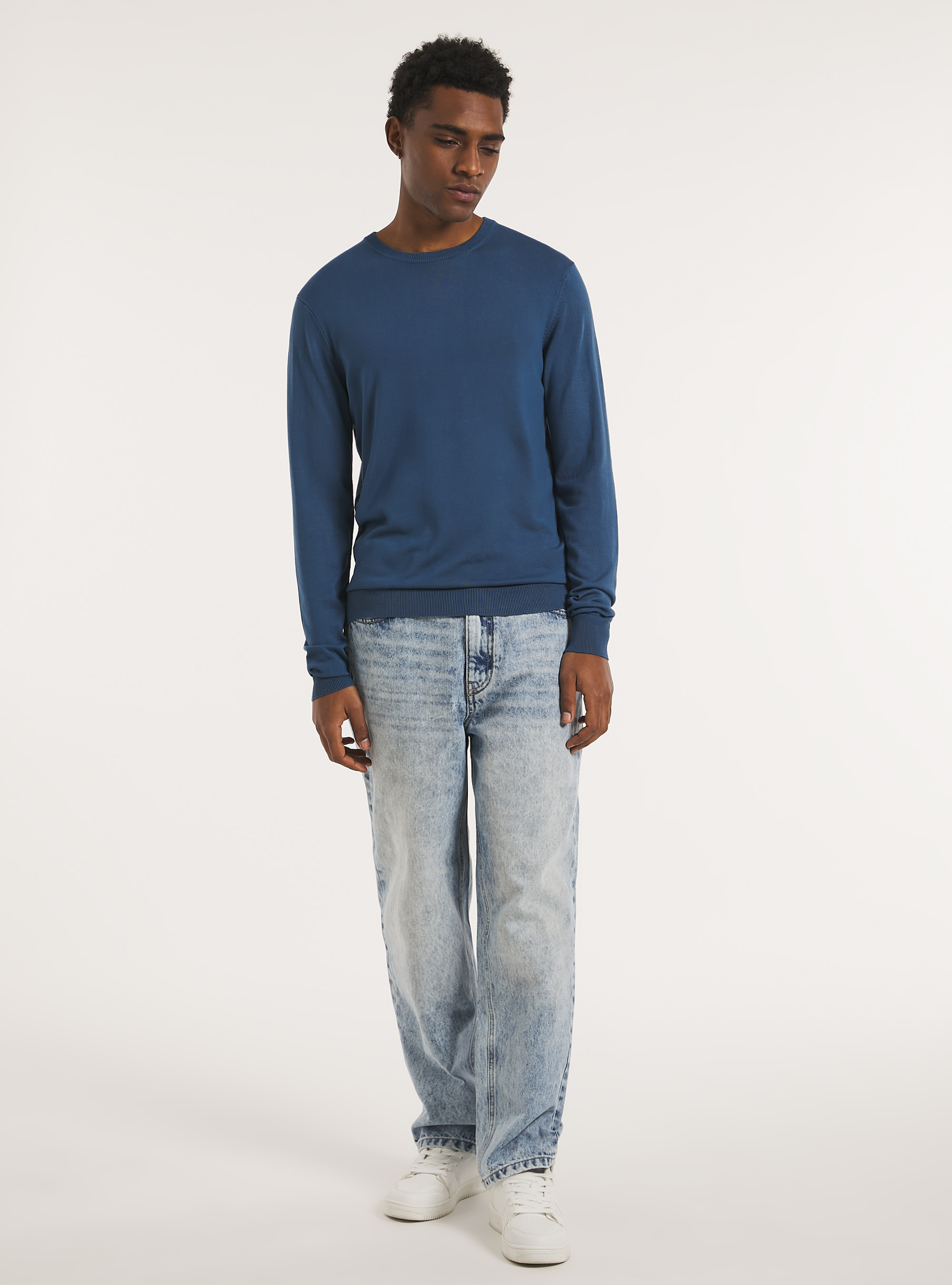 Round-neck pullover made of sustainable viscose Ecovero, BL2 BLUE MEDIUM