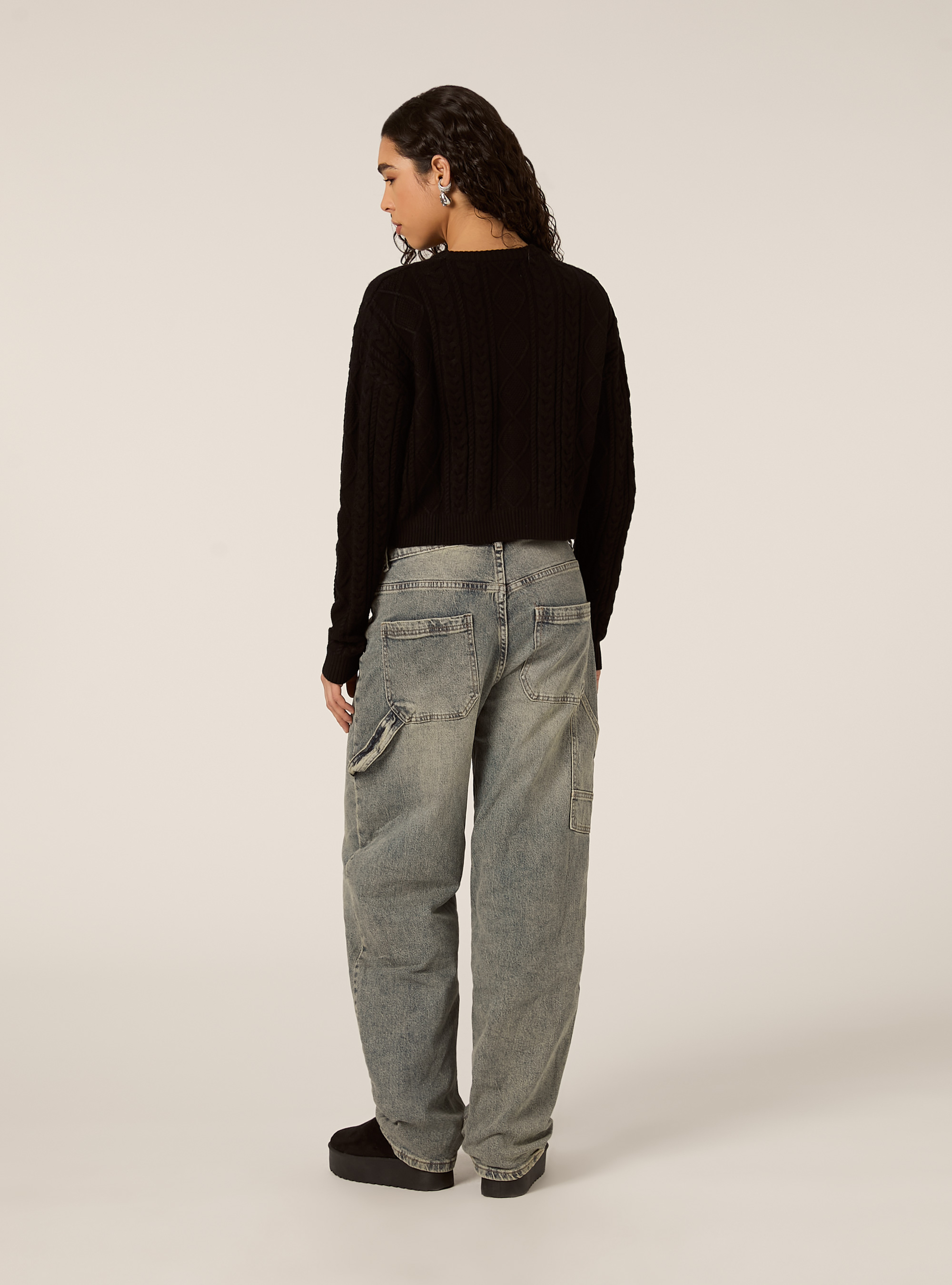 Maglia con collo rotondo a trecce, BK1 BLACK