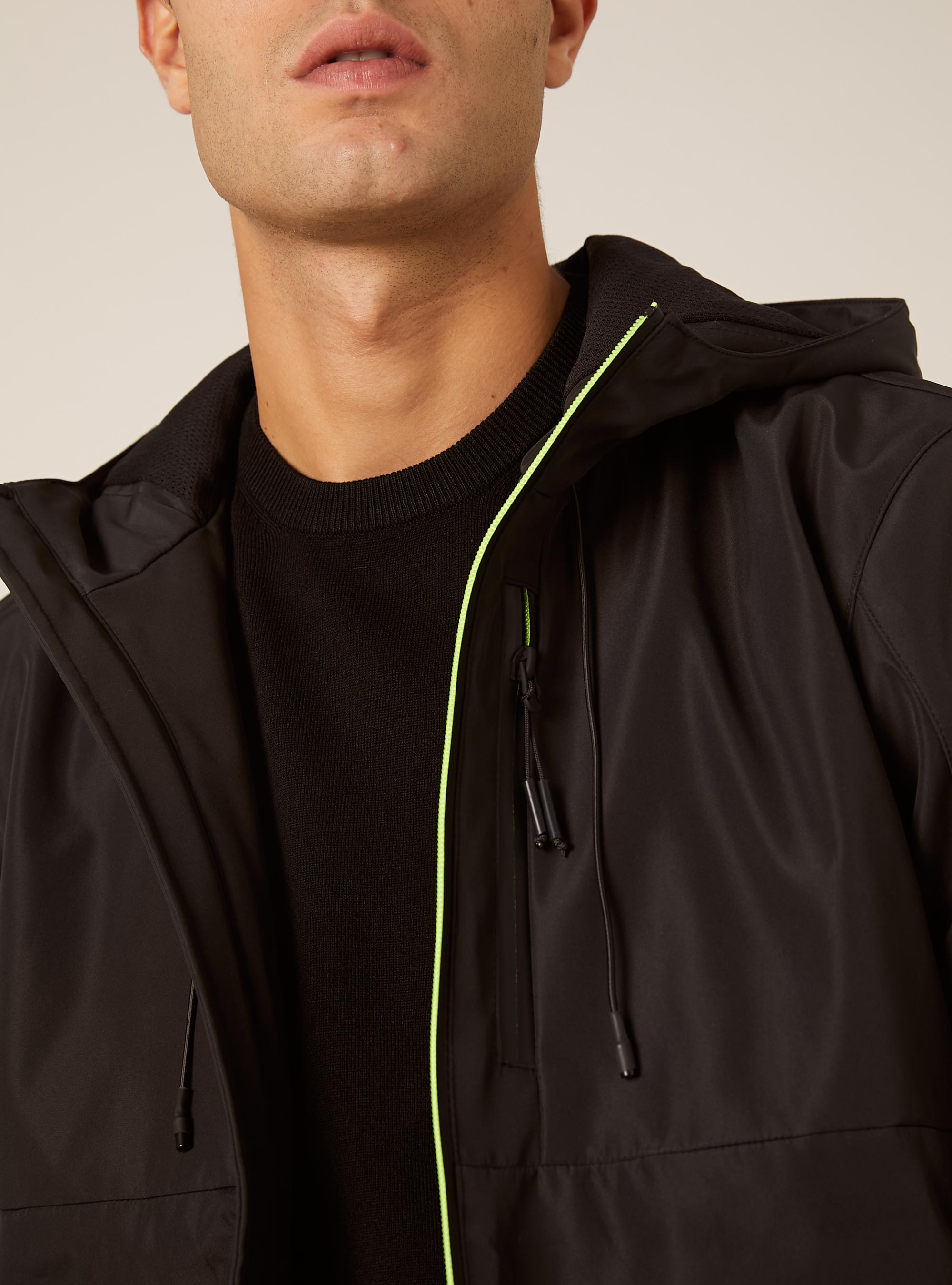 Blouson coupe-vent à capuche, BK1 BLACK