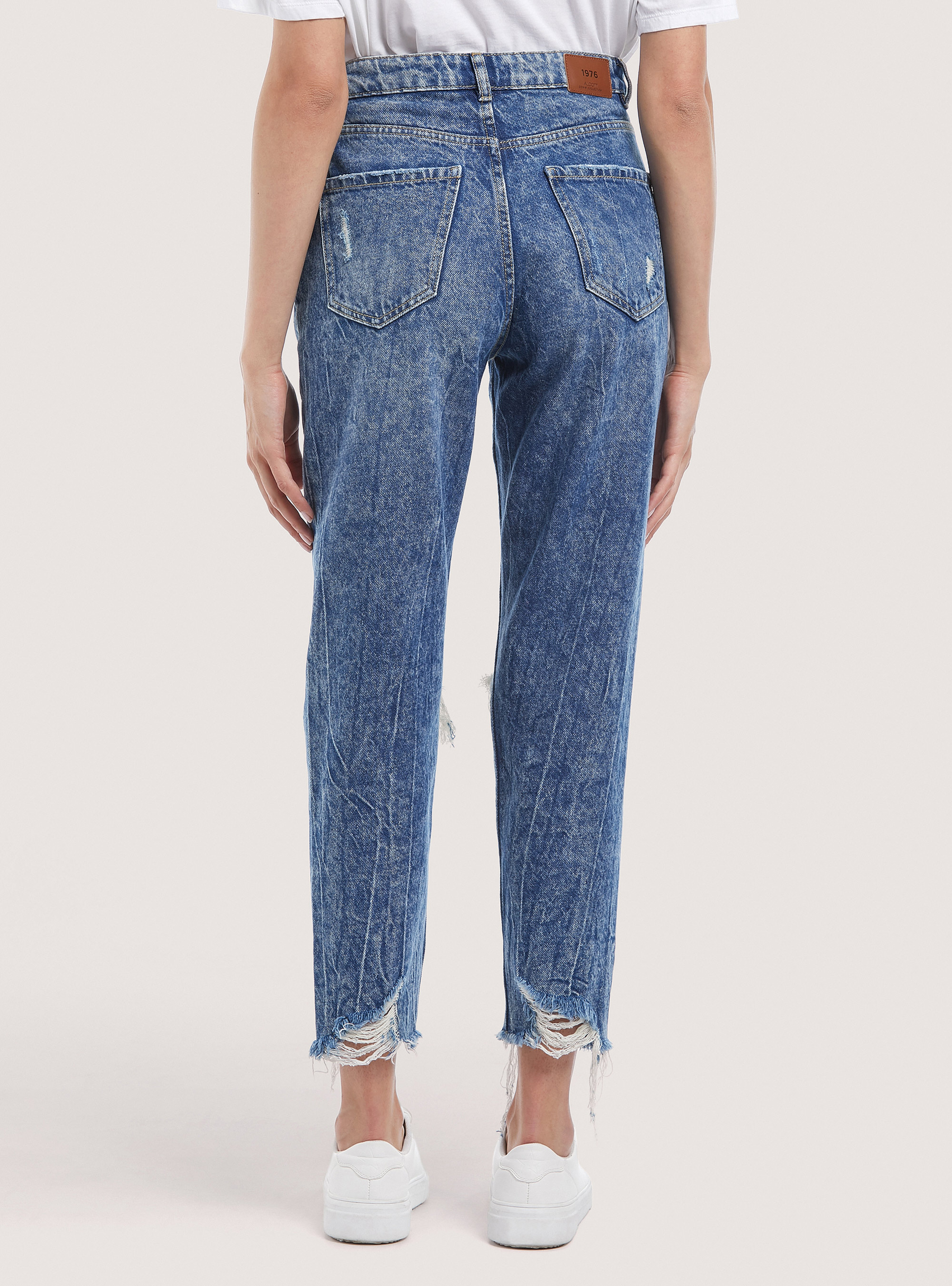 Cotton mom fit jeans, D002 MEDIUM DARK BLUE