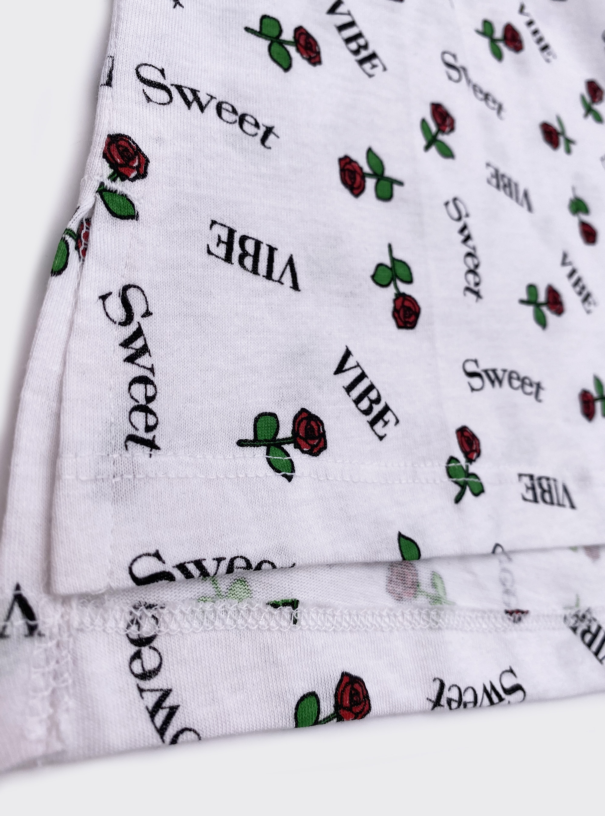 T-Shirt mit Rosen-Allover-Druck, C099 WHITE