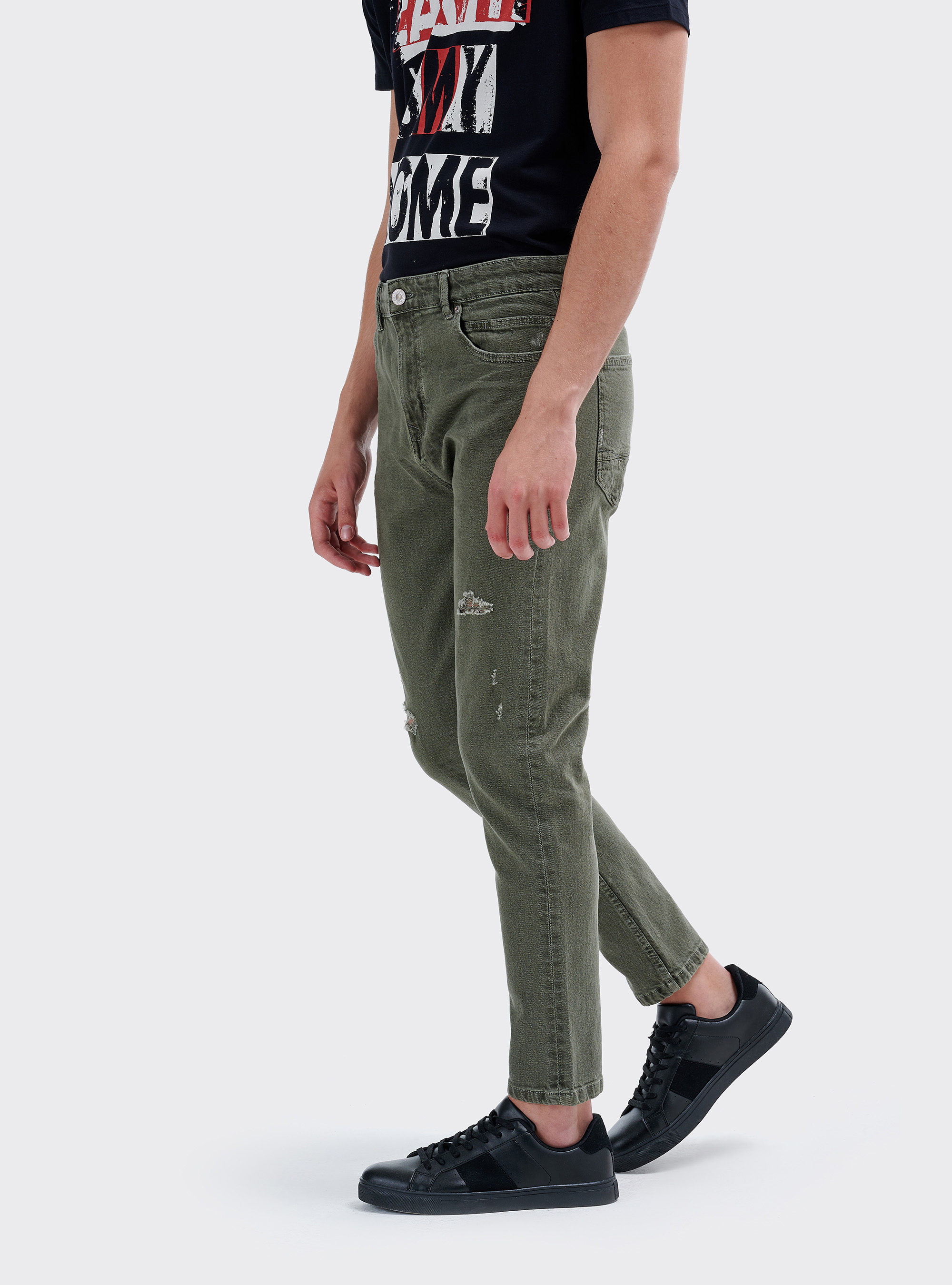 Pantalons 5 poches en carrot fit avec déchirures, C622 KAKY