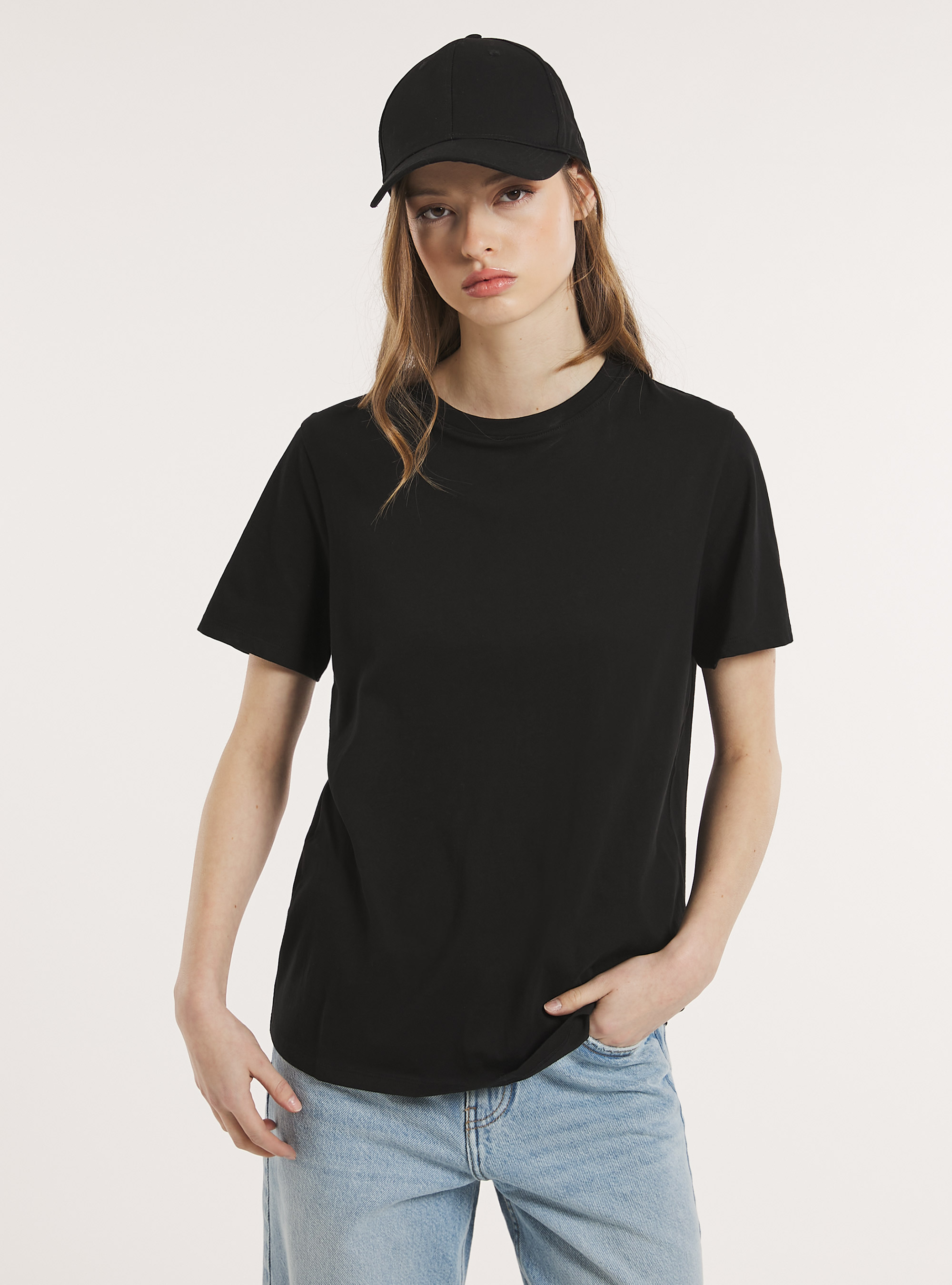 Koton Maglietta Girocollo Donna Con Dettaglio Metallico – T-Shirt Manica Lunga Colore Nero Taglia S