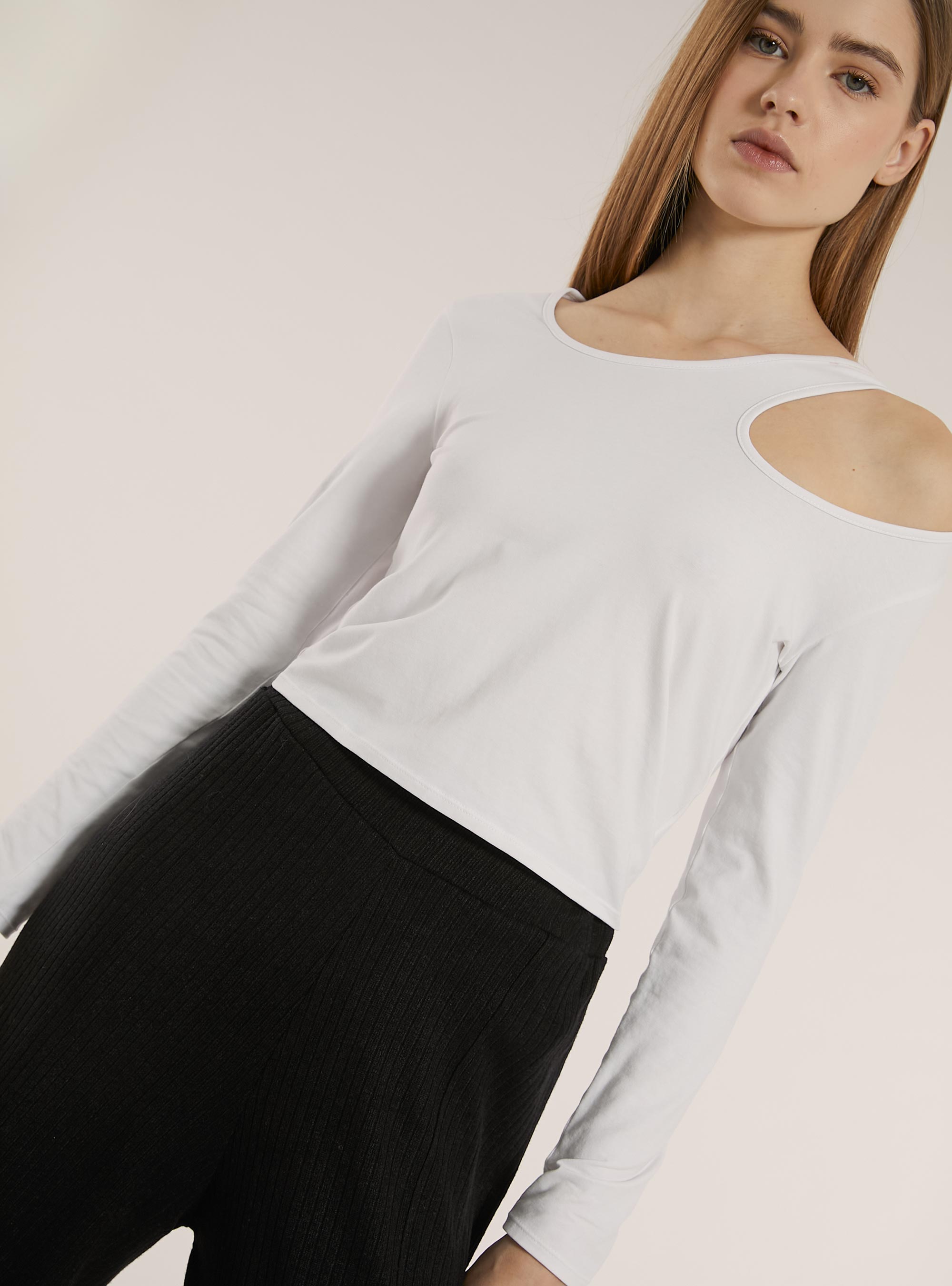 Pantaloni in maglia a palazzo, BK1 BLACK