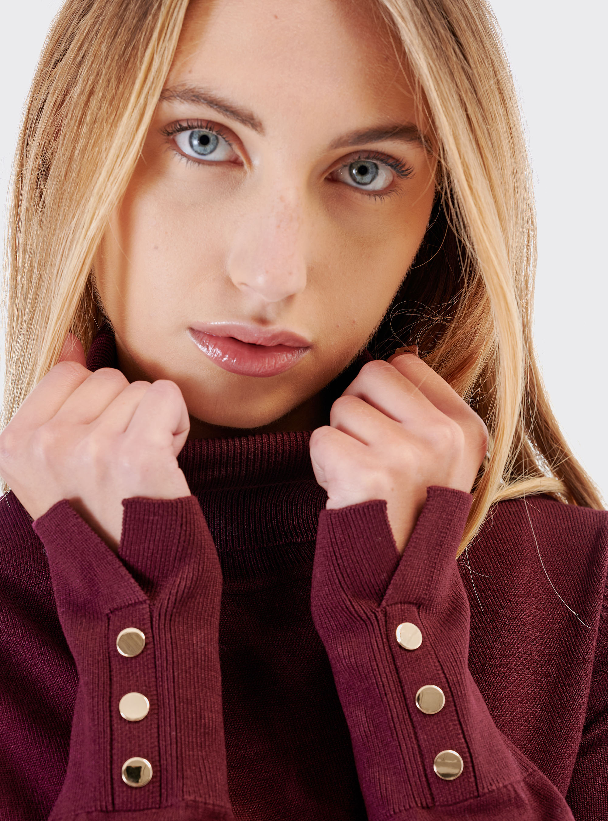 Jersey de cuello alto, BURDEOS