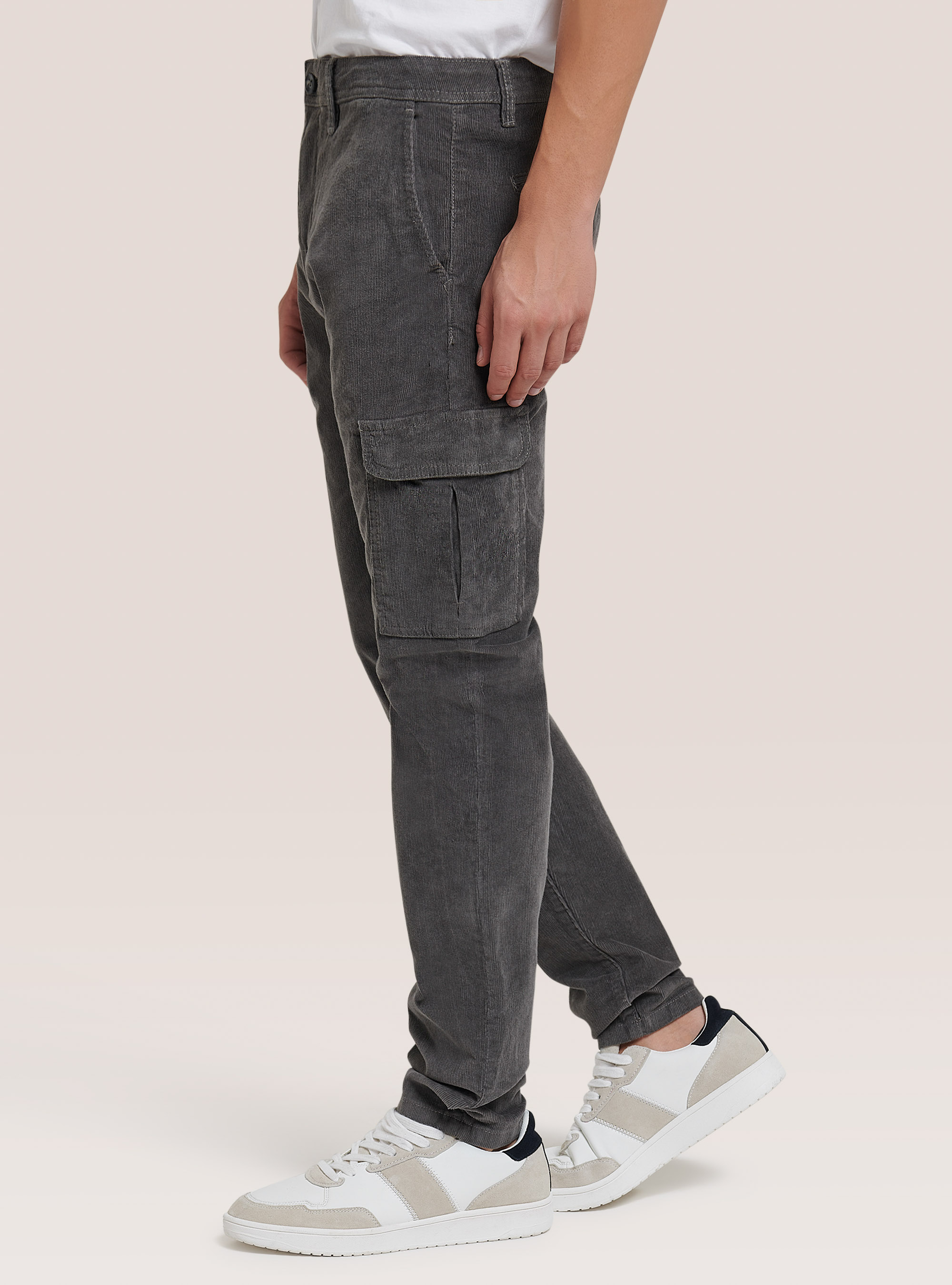 Chino treillis en velours à côtes, C563 SAND