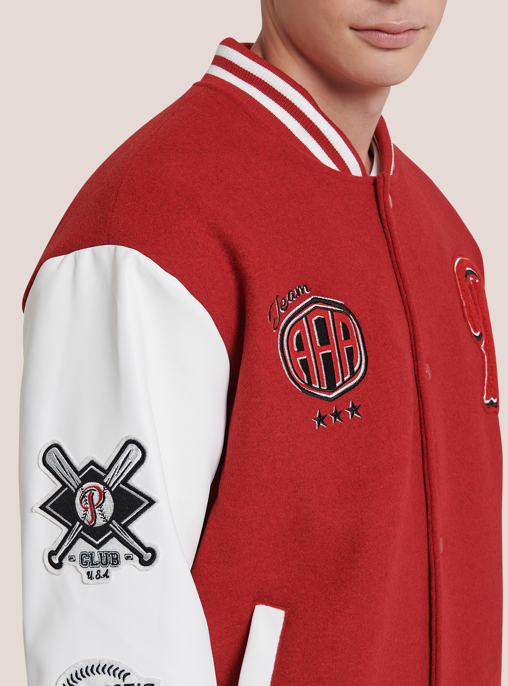Bomber con maniche in ecopelle e patches, RED