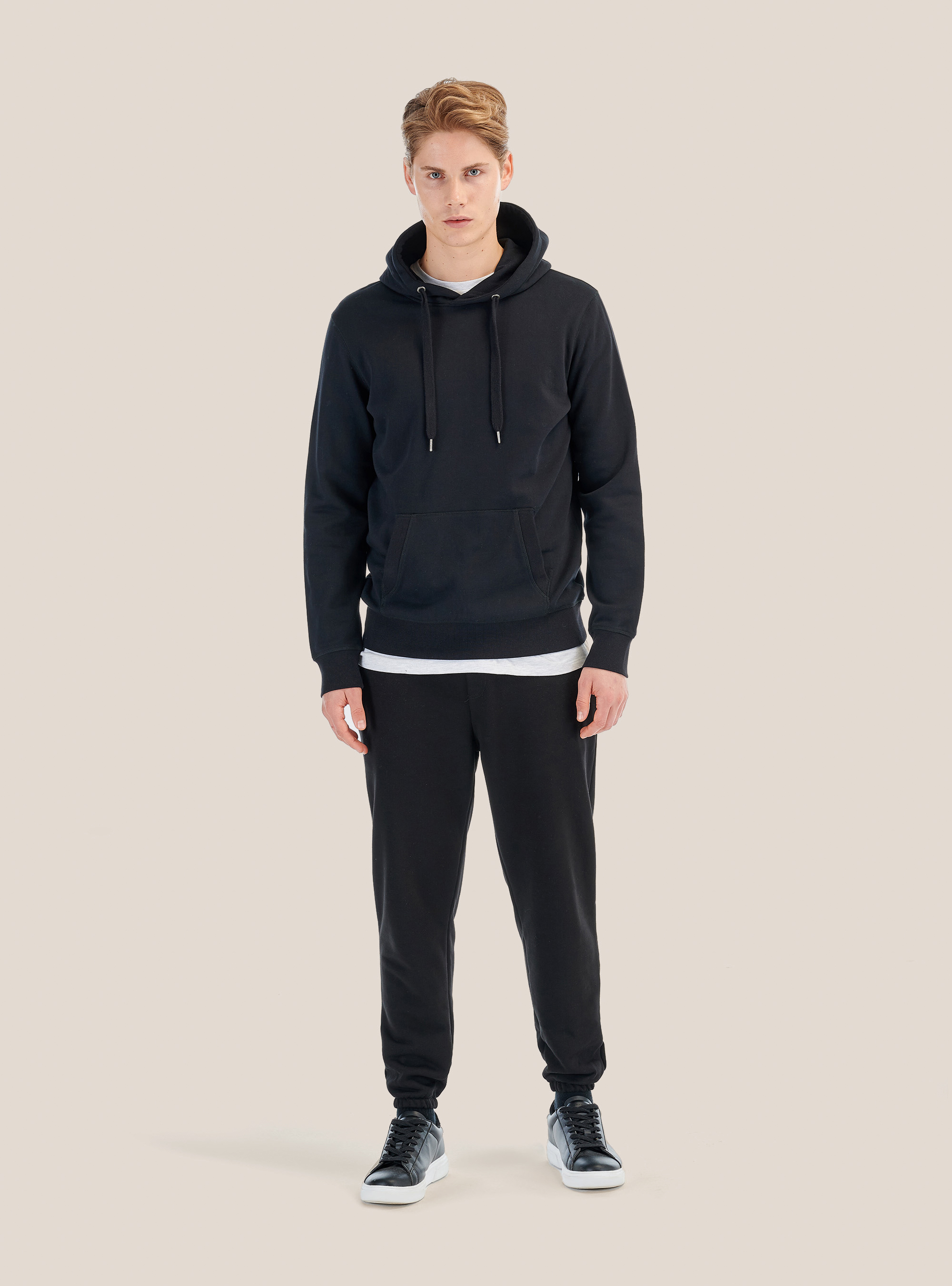 Sweat à capuche basique, C101 BLACK