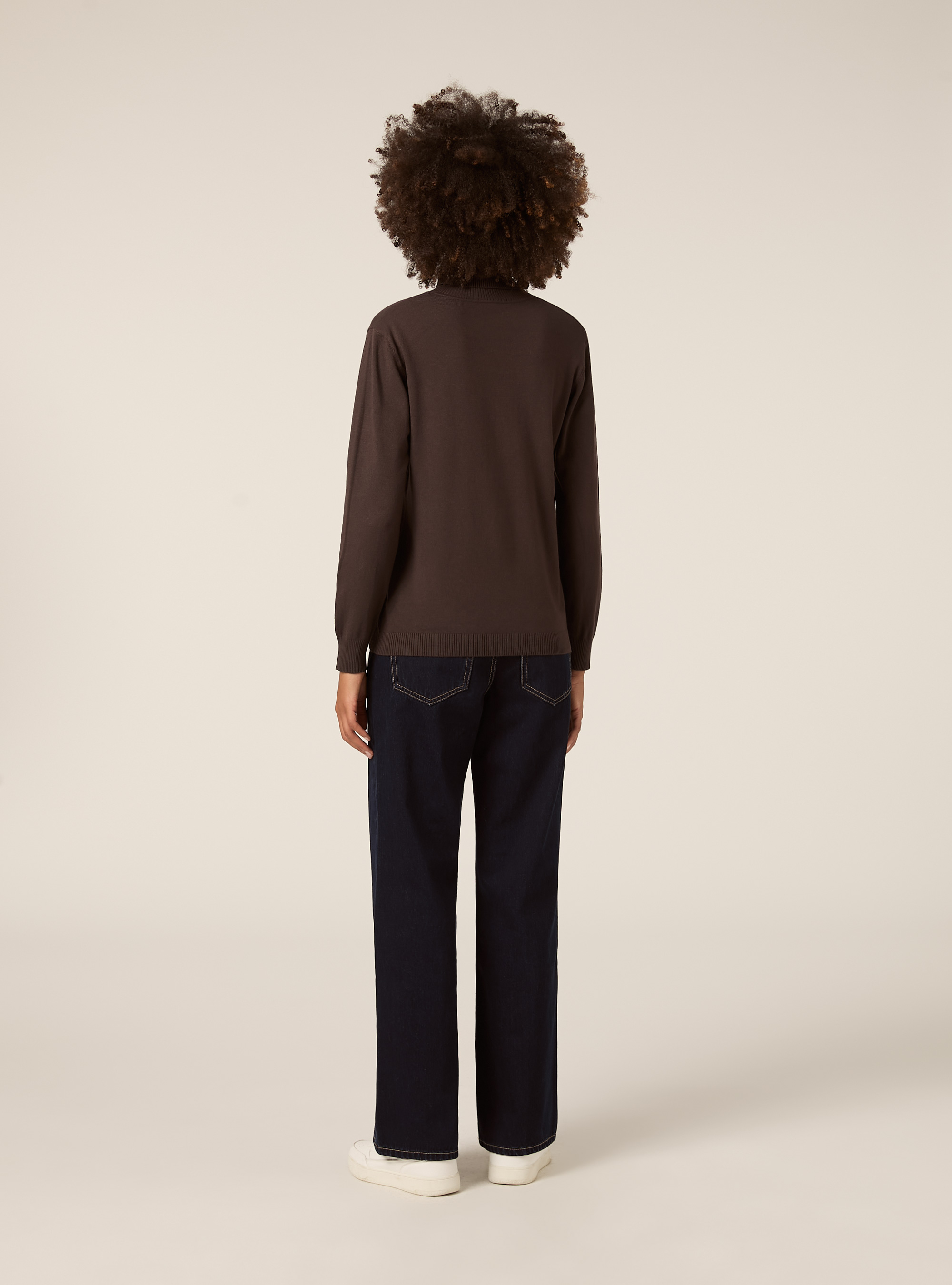 Jersey suave de cuello alto, BR1 BROWN DARK