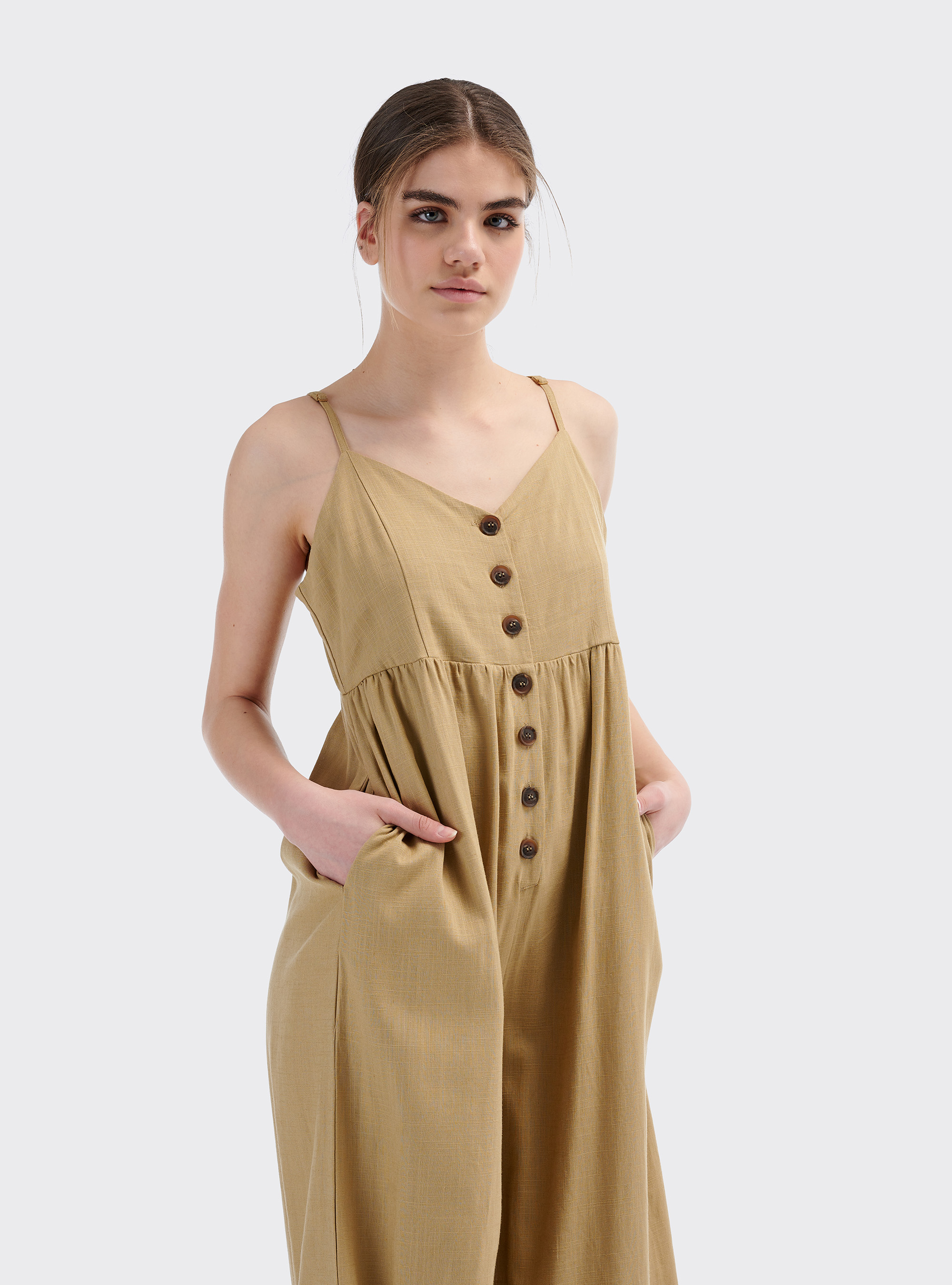 Tuta lunga in misto lino con gamba ampia e bottoncini sul front, BEIGE