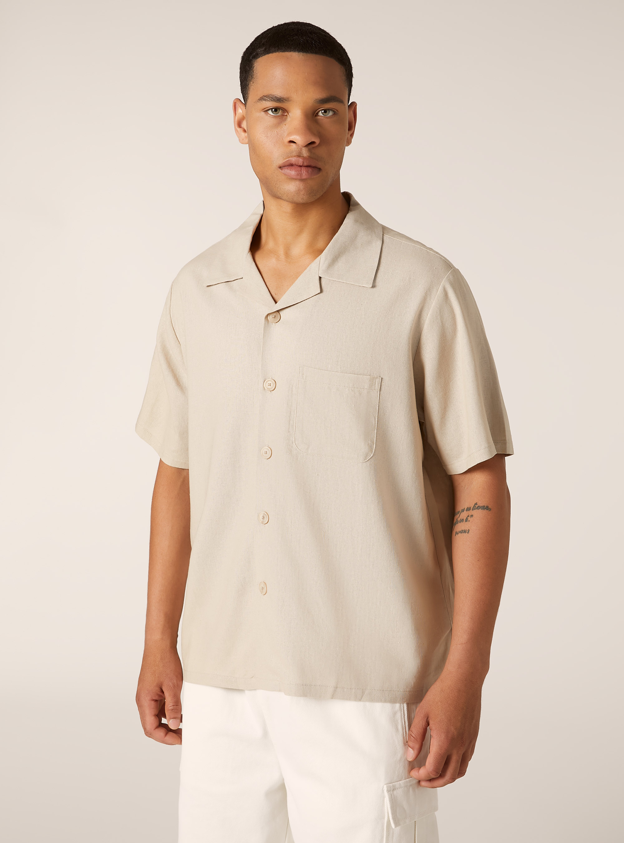Camisa de mezcla de lino con bolsillo en el pecho, BG3 BEIGE LIGHT
