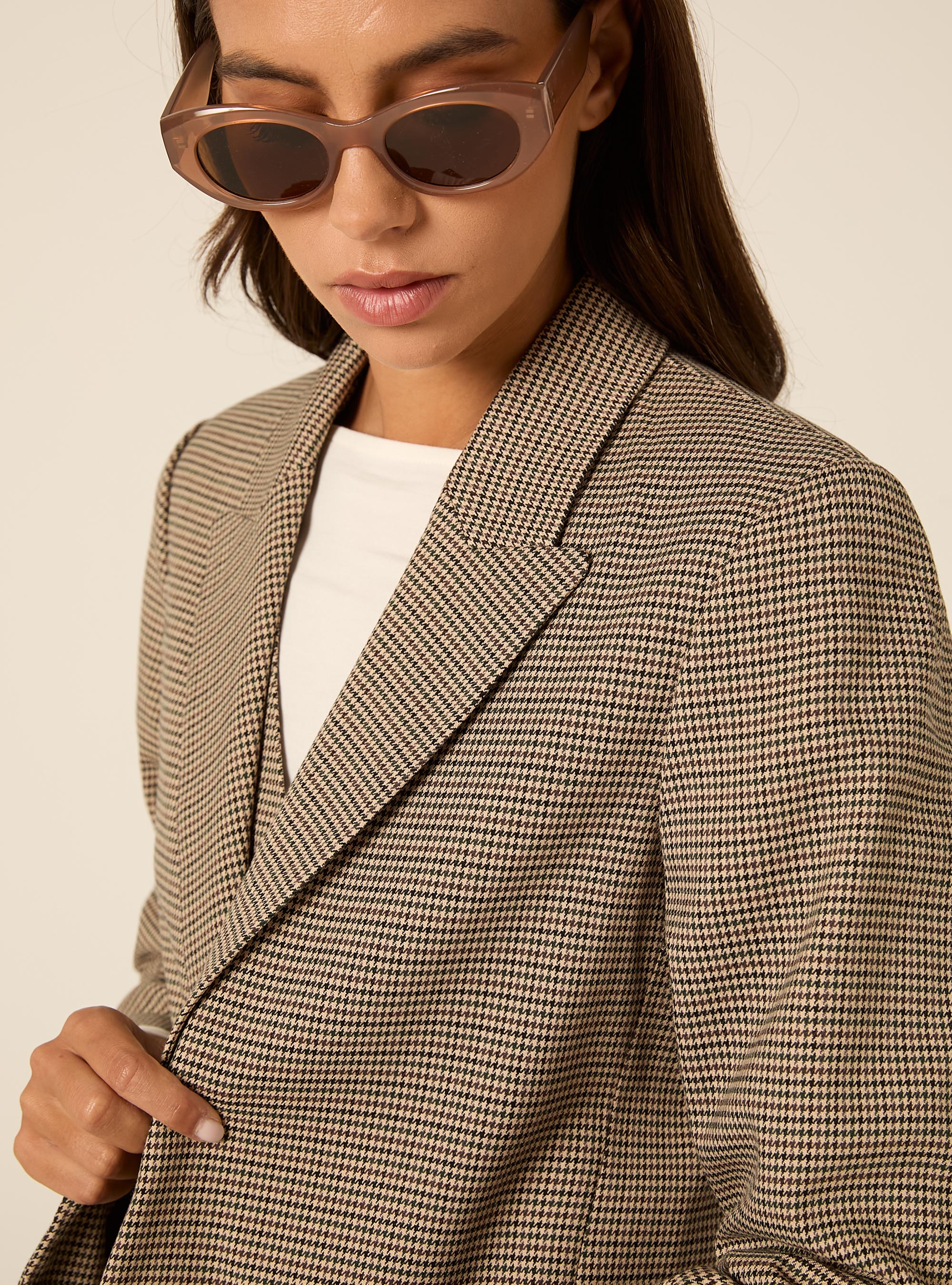 Long tailored blazer with micro pattern, BG2 BEIGE MEDIUM