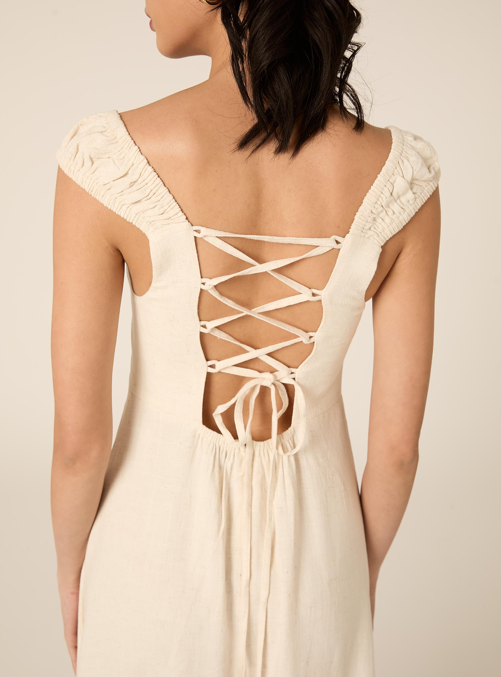 Vestito incrociato sulla schiena in misto lino, MBG3 BEIGE MEL LIGHT