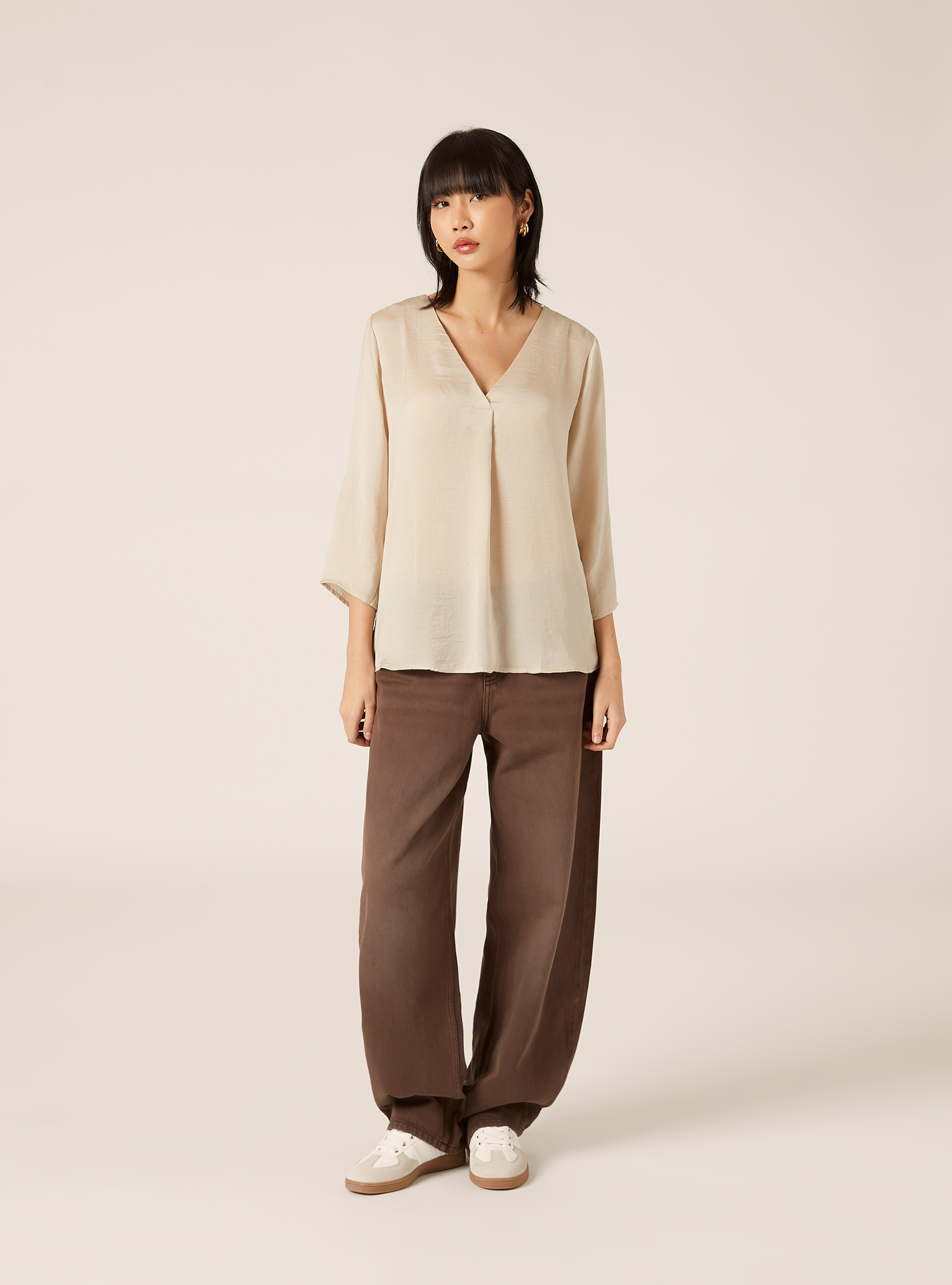 Plain neckline blouse, BG3 BEIGE LIGHT