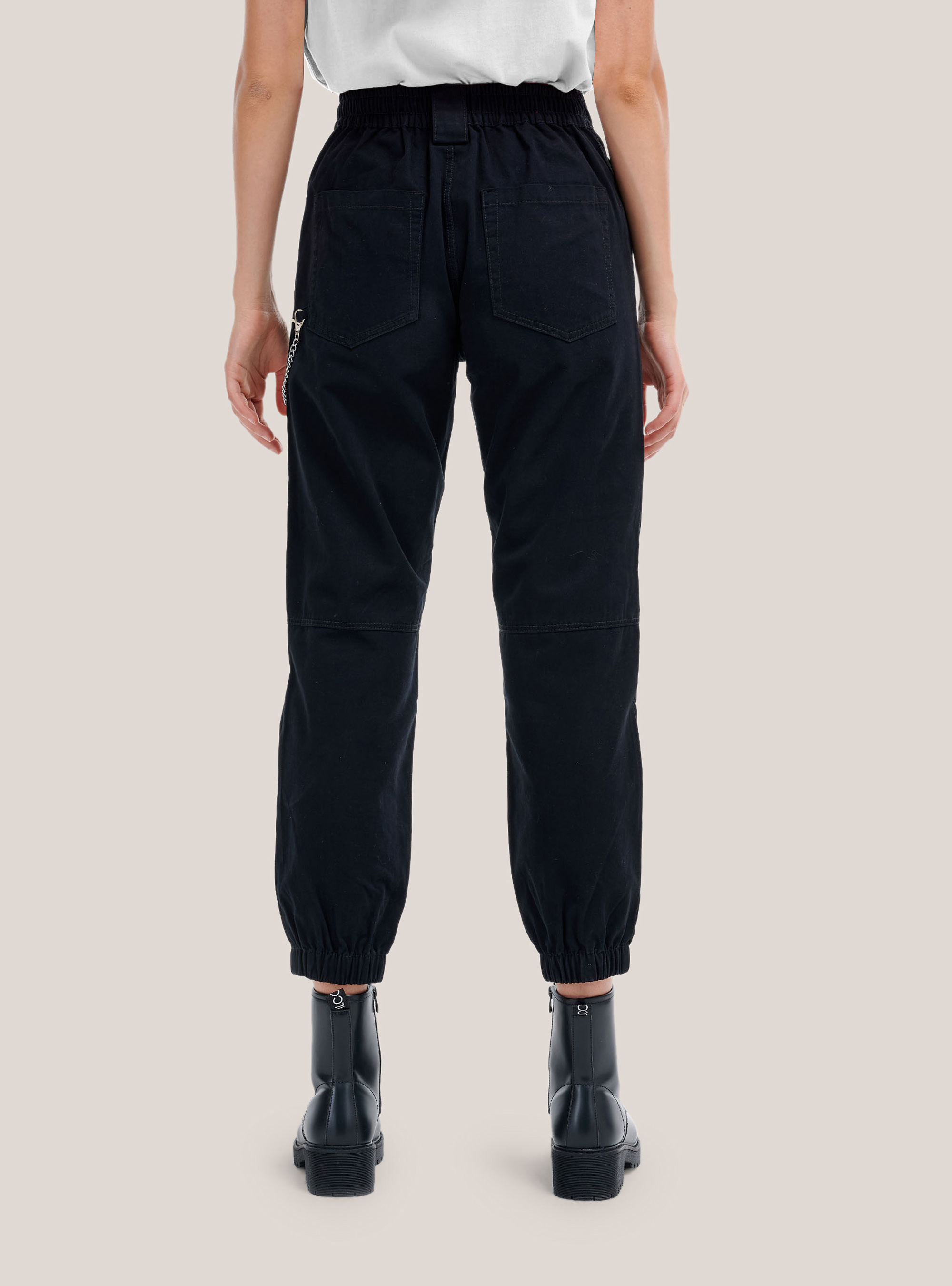 Jogger trousers with chain, BLACK