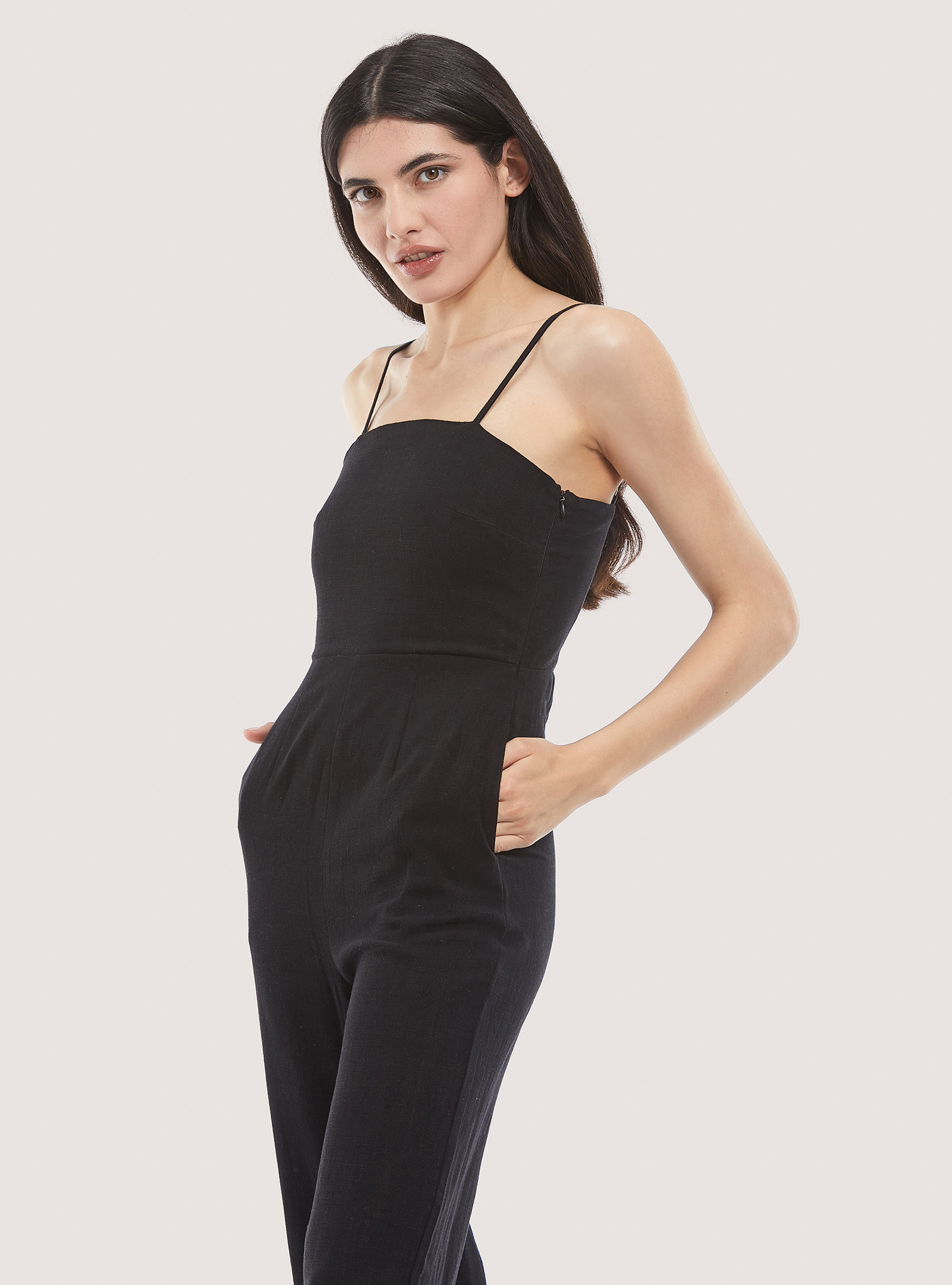 Linen-blend jumpsuit with braces, BLACK