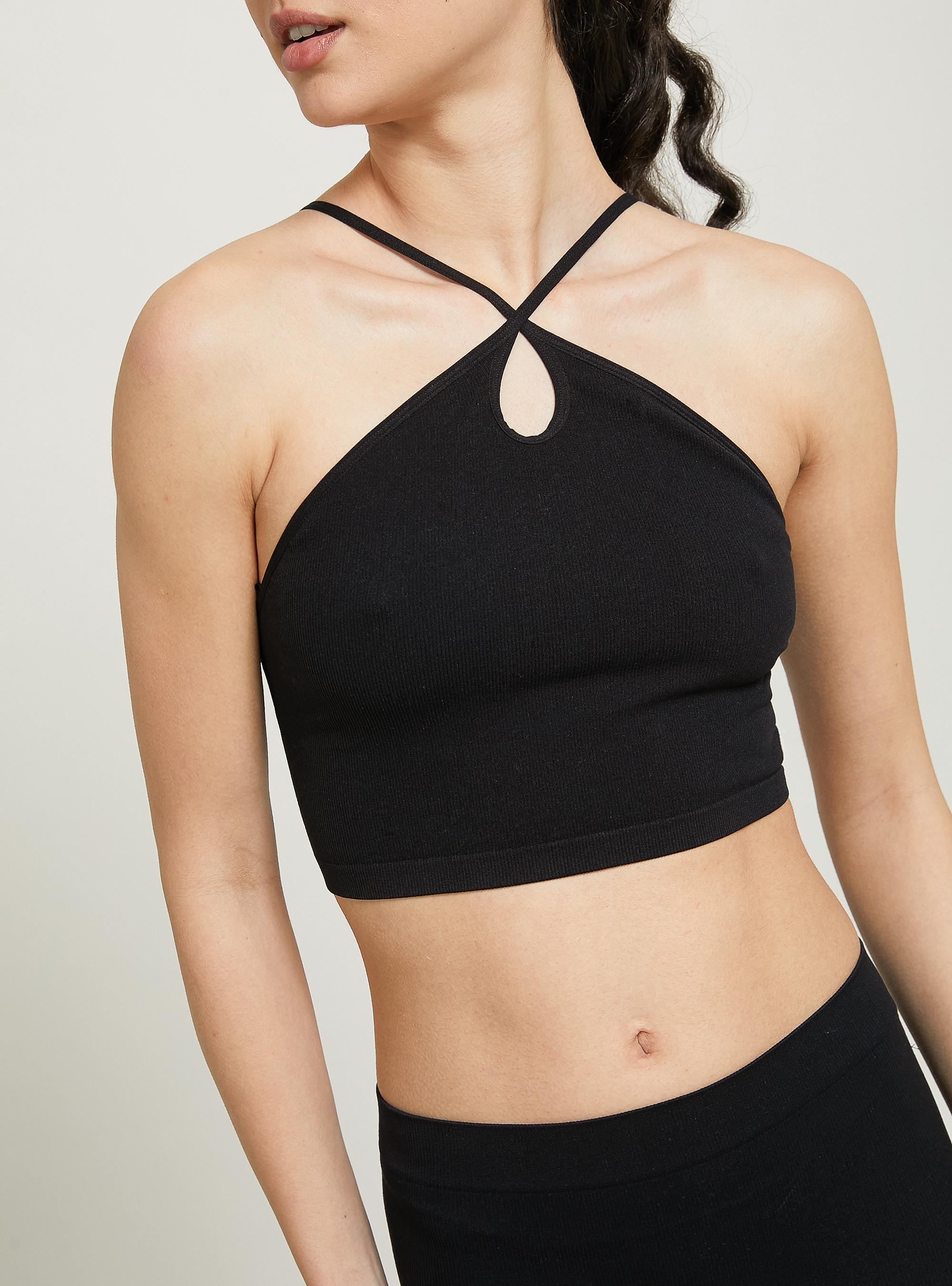 Top cropped con scollo incrociato, BK1 BLACK